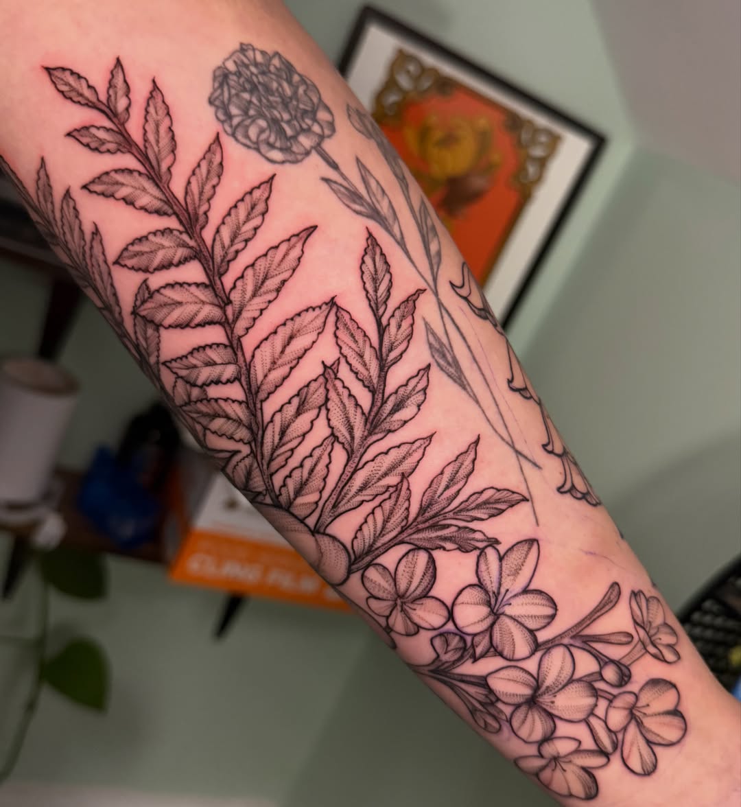 Tattoo by @lizard_aullie_tattoos — black_and_grey
