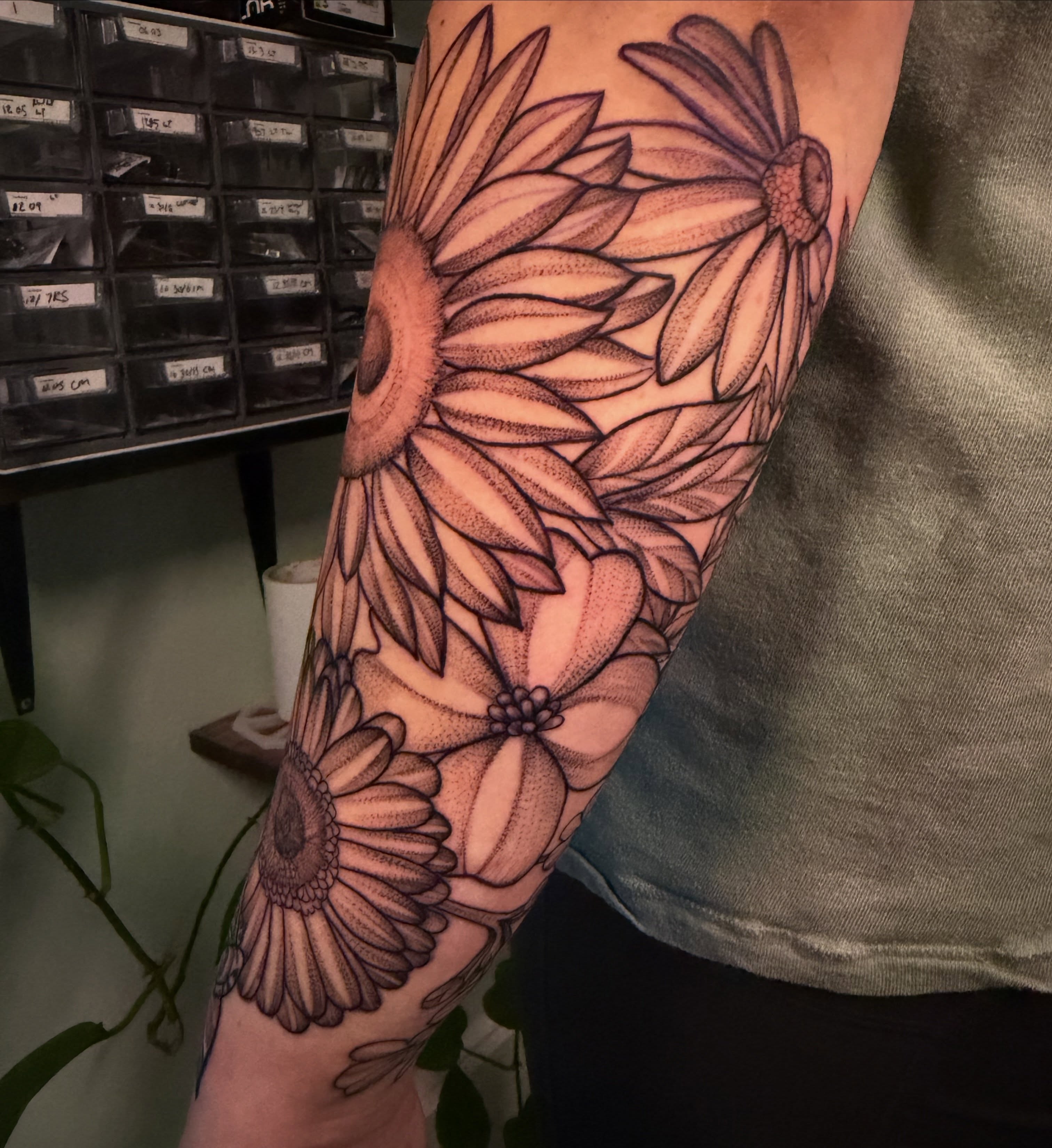 Tattoo by @lizard_aullie_tattoos — dotwork