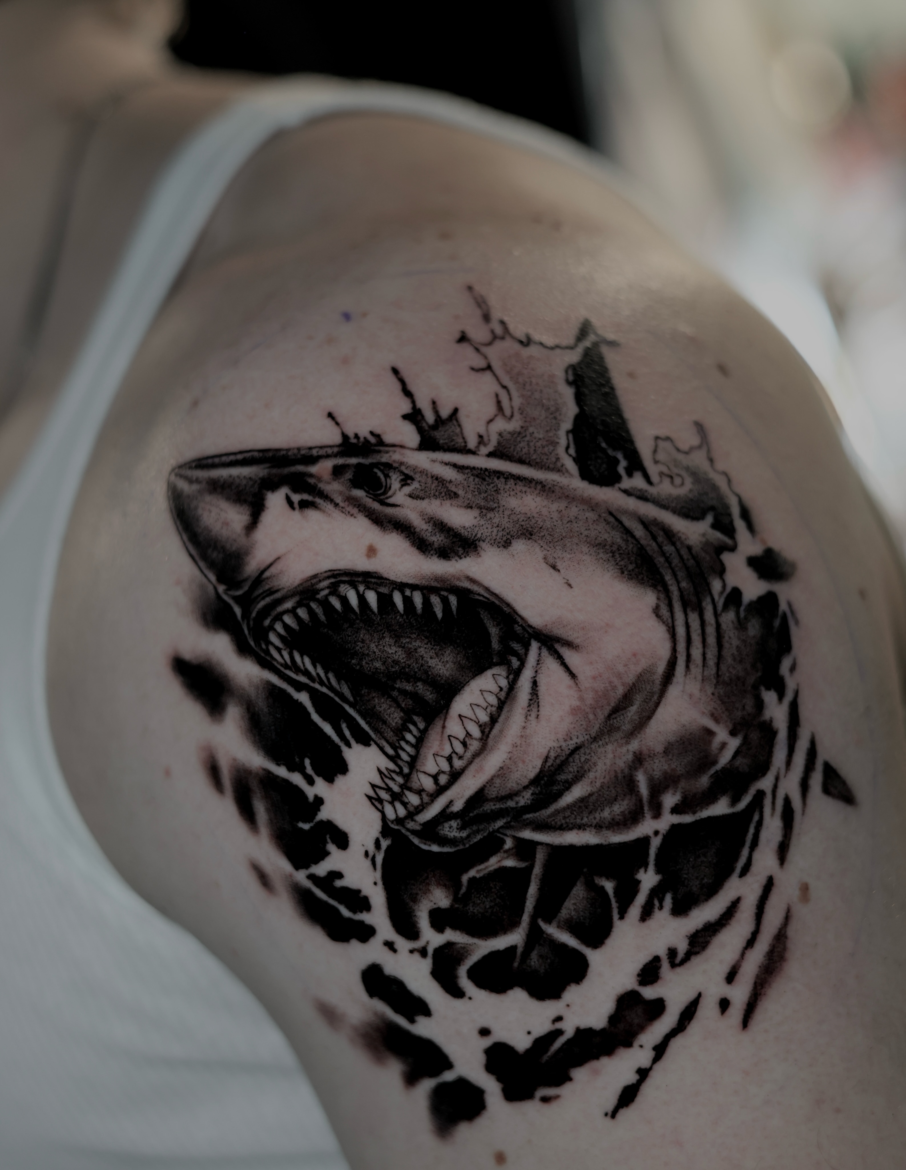 Shark realism tattoo on the shoulder by Morgan Martinez