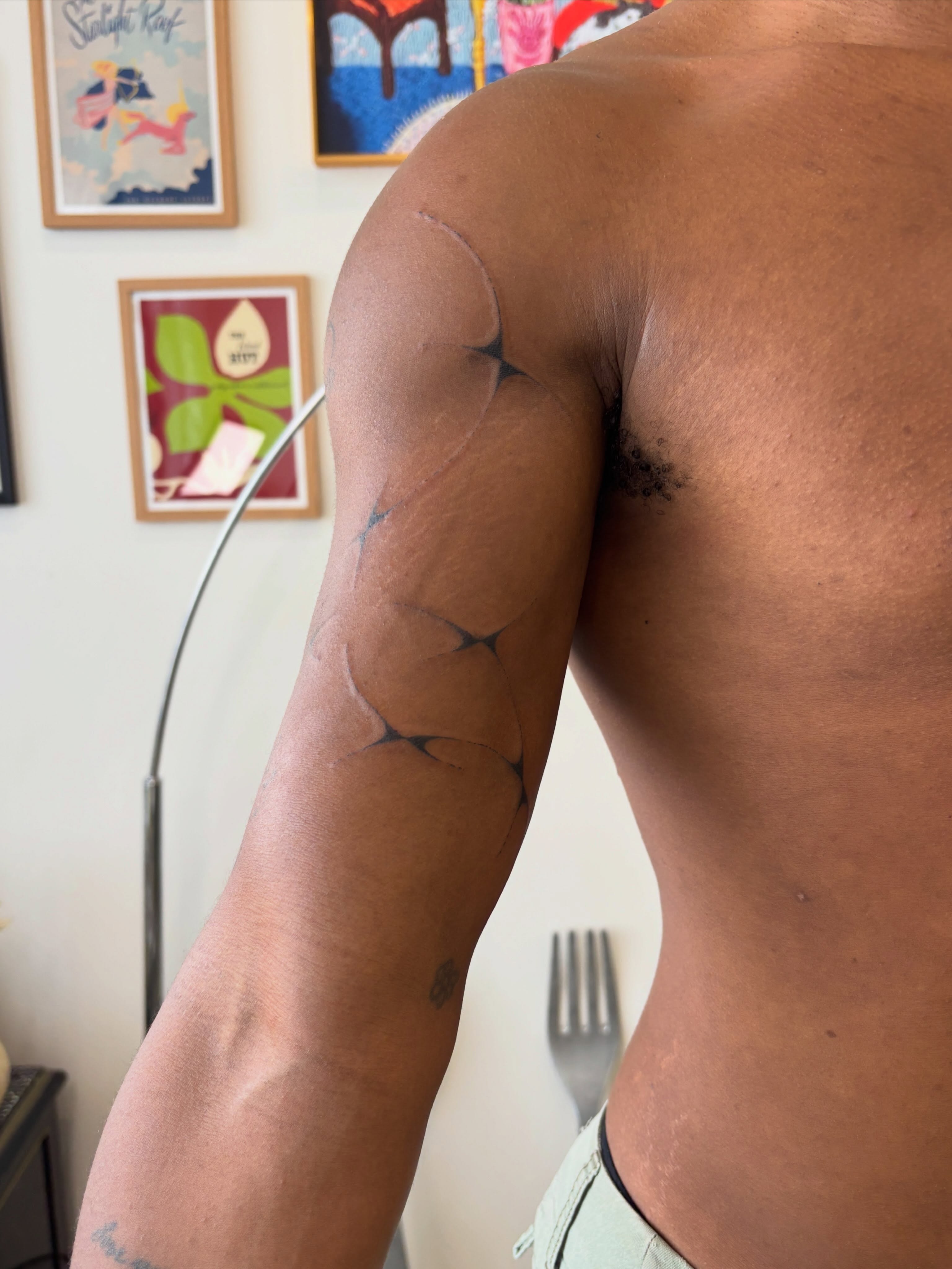 Geometric pattern geometric tattoo on the upper arm by ꜱʜɪʀʟᴇʏ