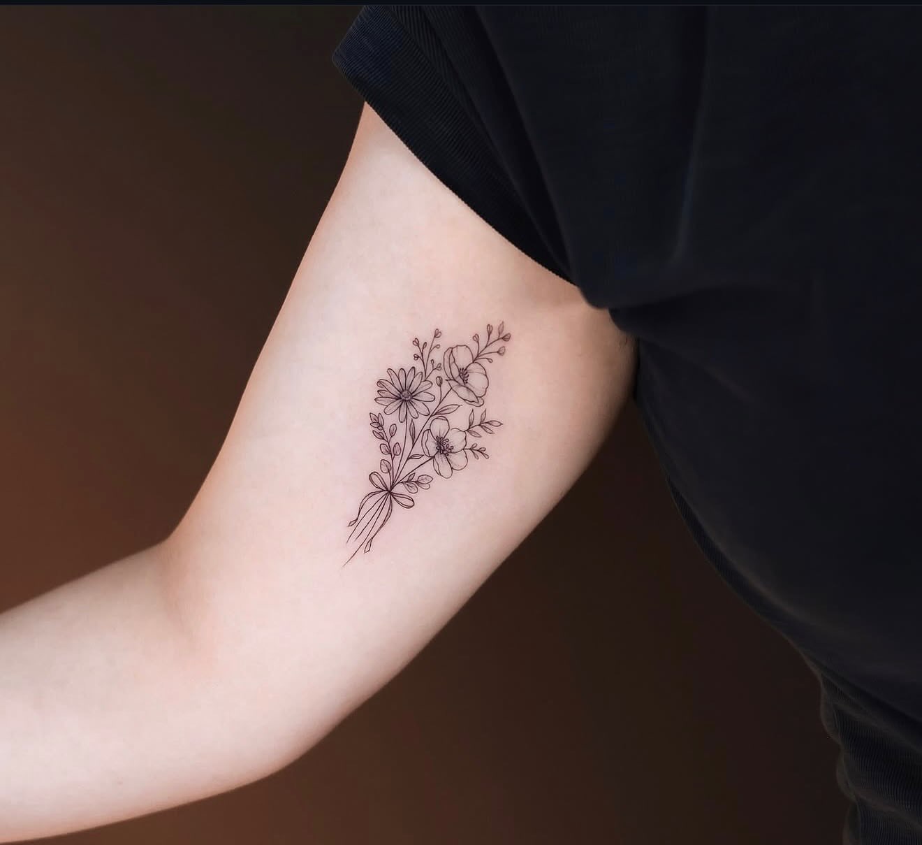 Tattoo by @houstontattoo.chelsea — fine_line