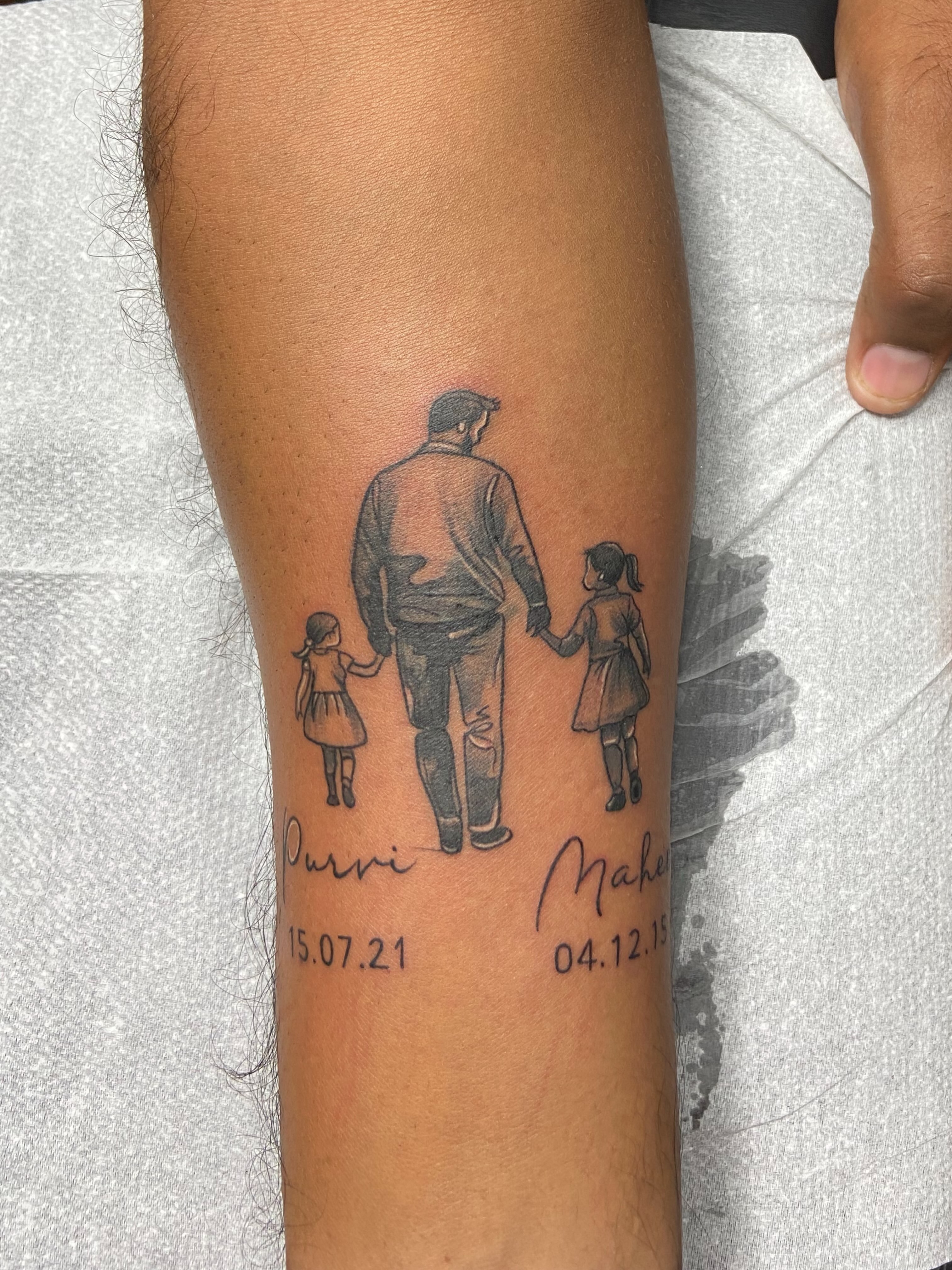 Father and two daughters black and grey tattoo on the forearm by VR tattoo Studio