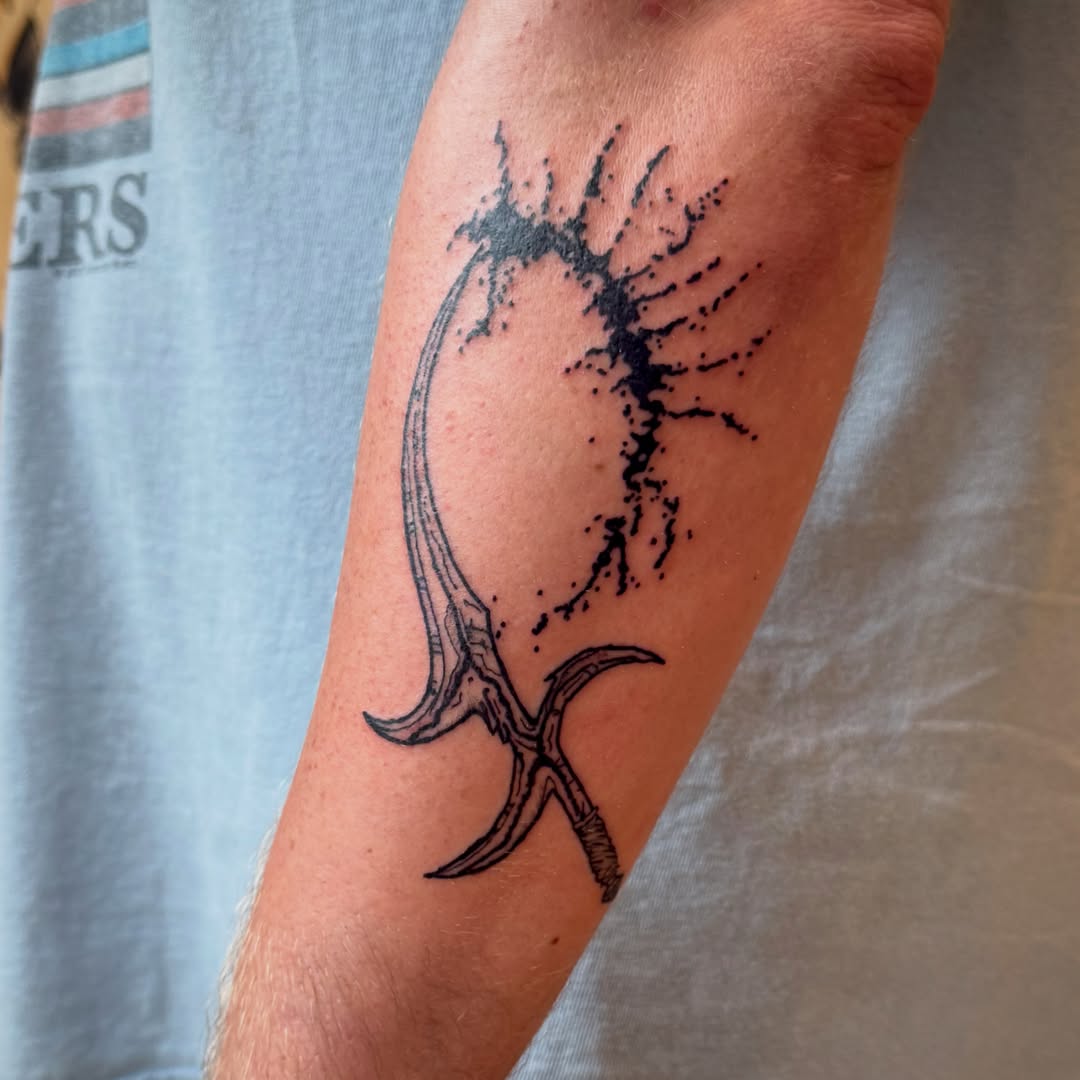 Antlers dotwork tattoo on the forearm by Eric Guntor, Philadelphia, Pennsylvania
