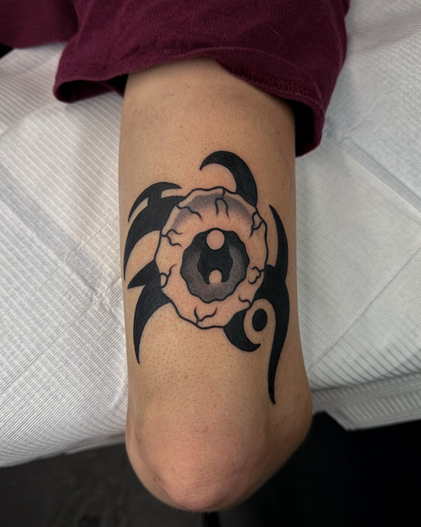 Tattoo by @whatswrongkiel — black_and_grey