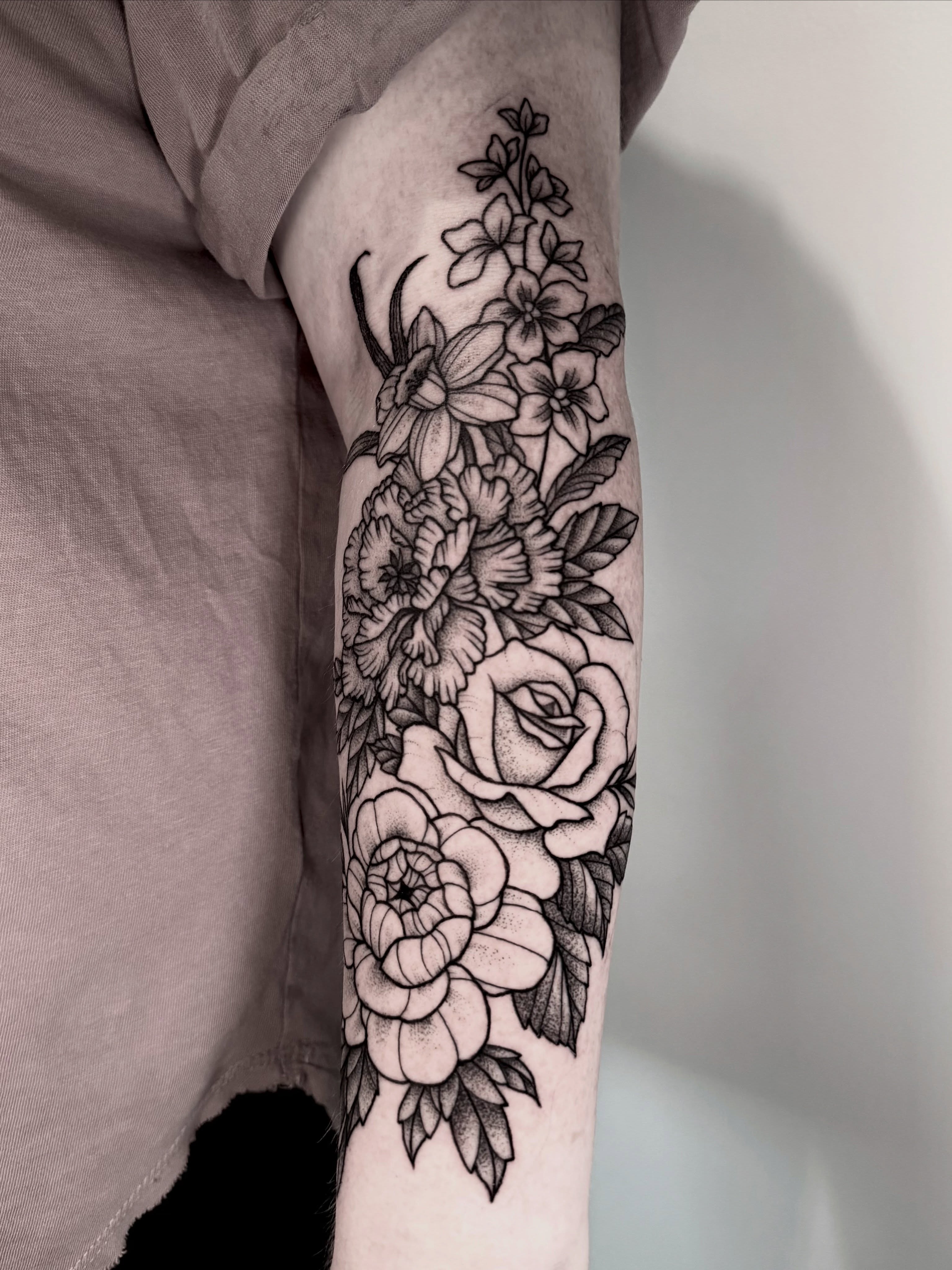 Tattoo by @katepenntattoos โ black_and_grey