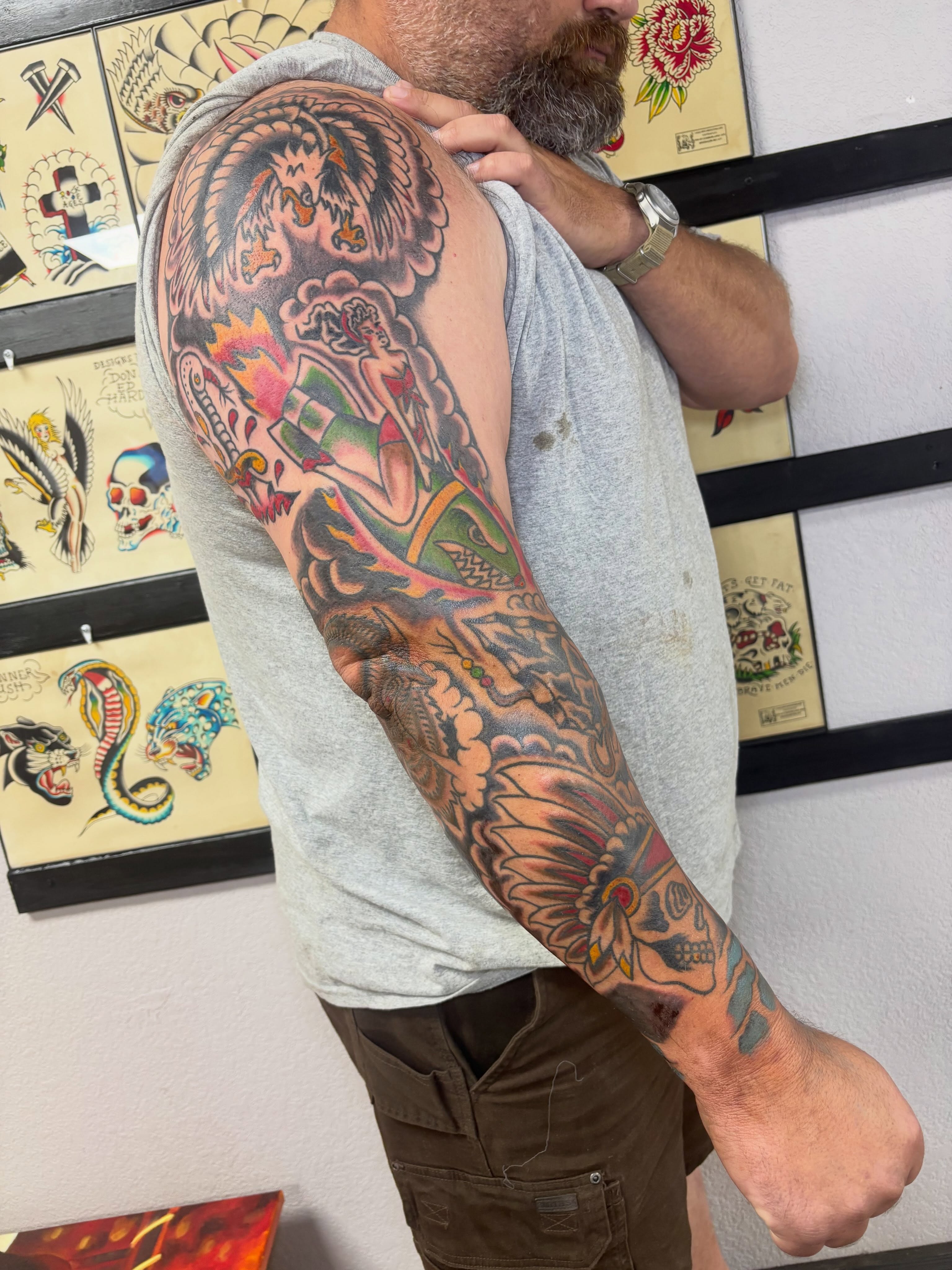 American tradition American traditional tattoo on the upper arm by Bold Will Hold ๐ค