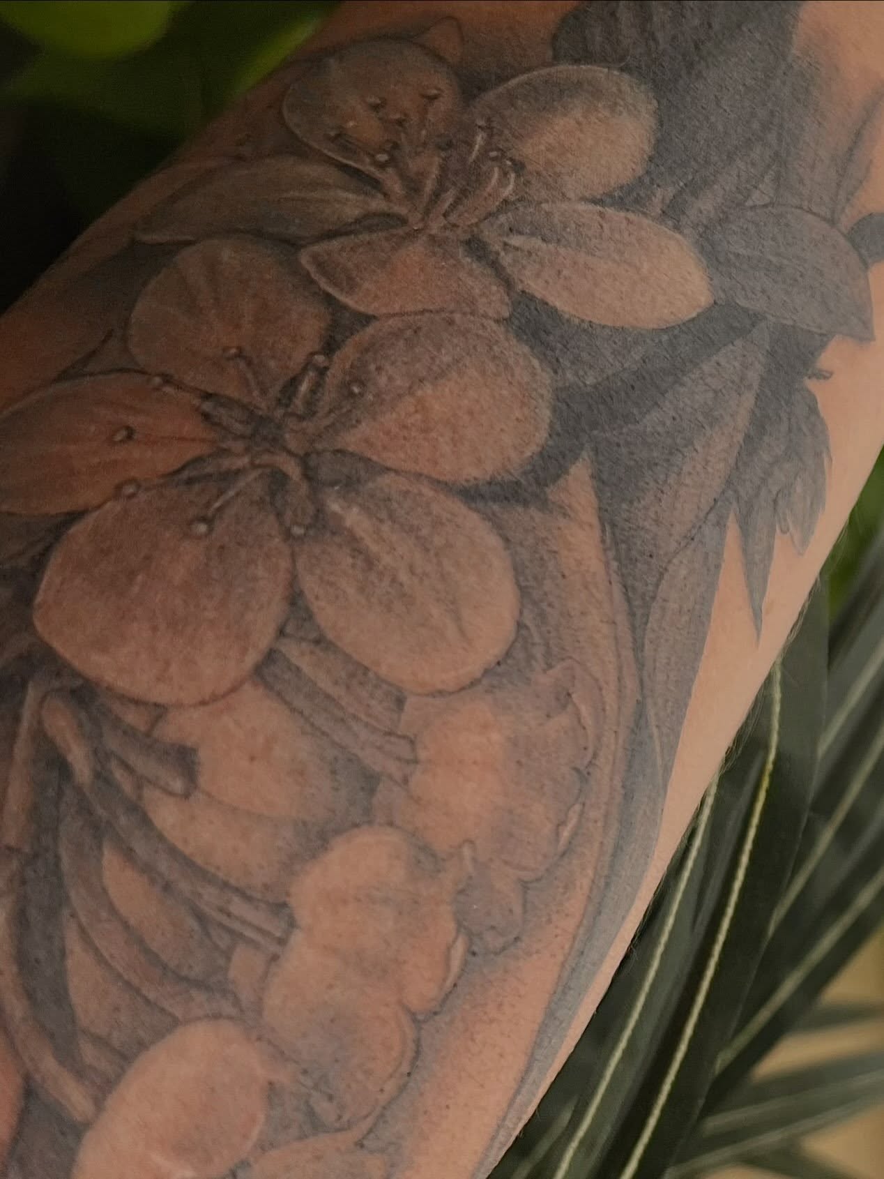 Tattoo by @lamarbodyart — black_and_grey