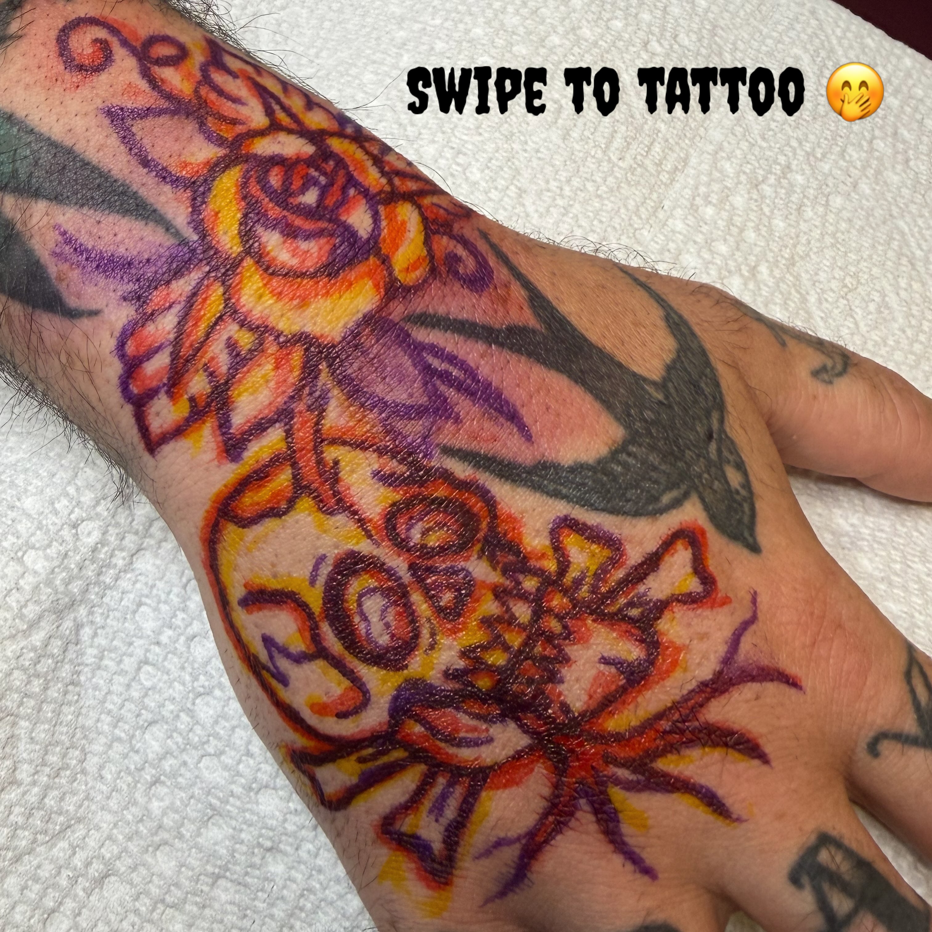 Floral and bird new school tattoo on the forearm by 🩸 𝓢𝔂𝓵𝓿𝓲𝓮 🩸 ▪︎ 𝕯𝖊𝖓𝖛𝖊𝖗 𝕿𝖆𝖙𝖙𝖔𝖔𝖊𝖗 ▪︎