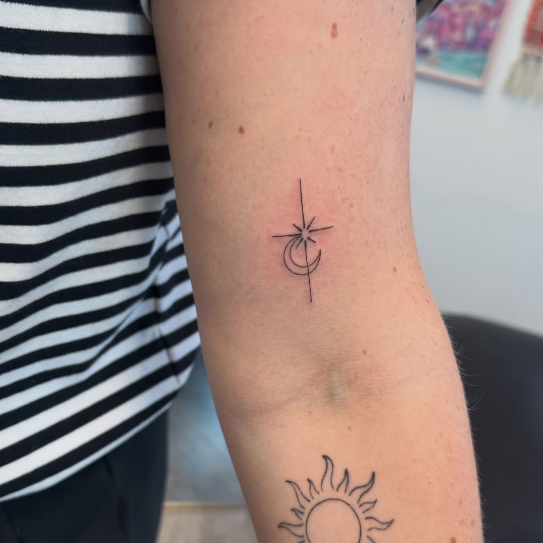 Tattoo by @lunarstudiosart — minimalist