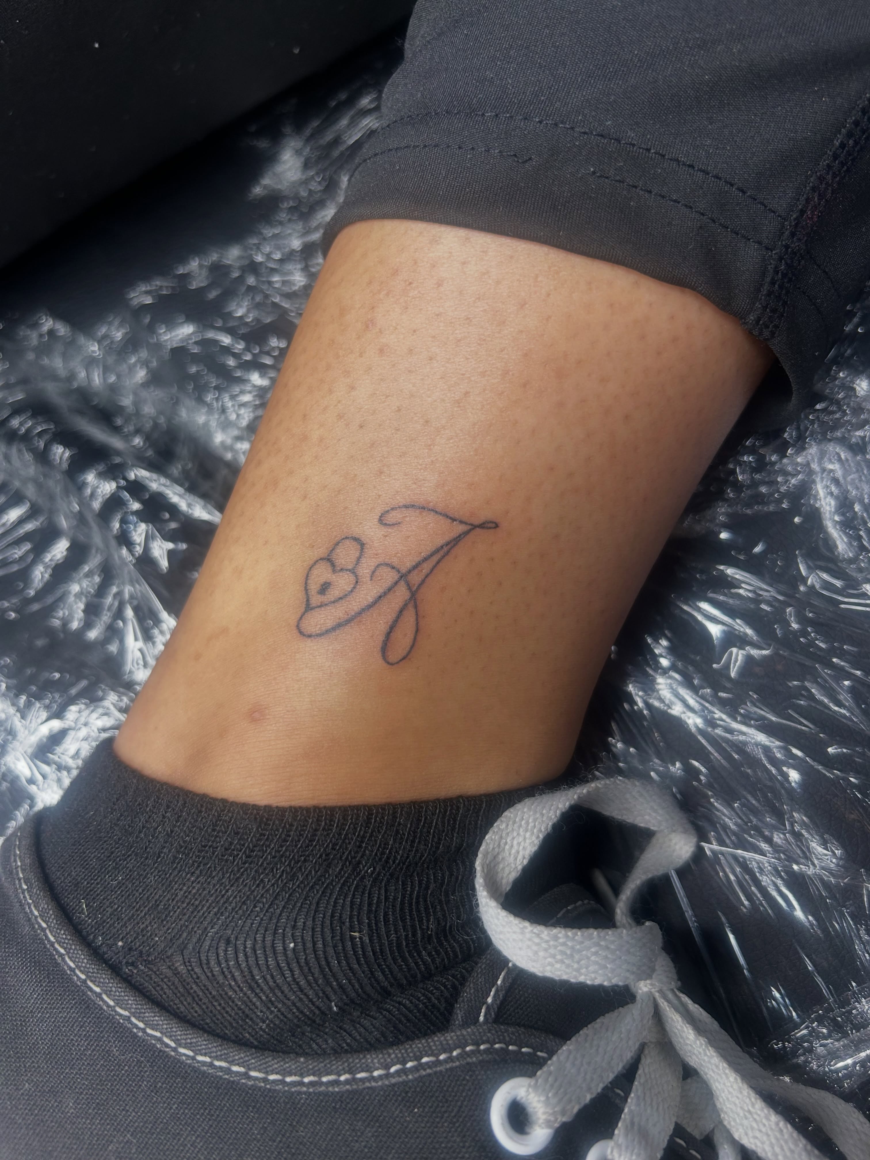Tattoo by @inkyphoebe — fine_line