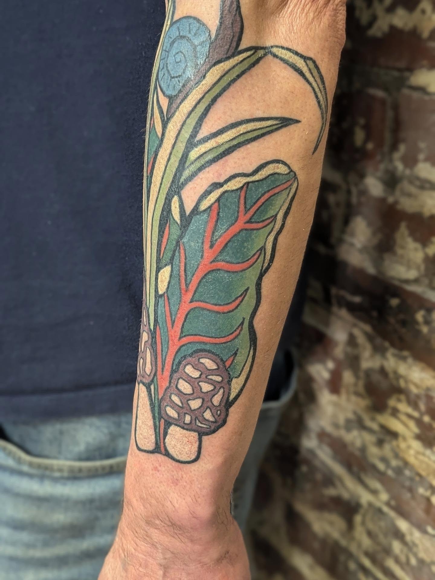 Tattoo by @elistudertattoo — new_school