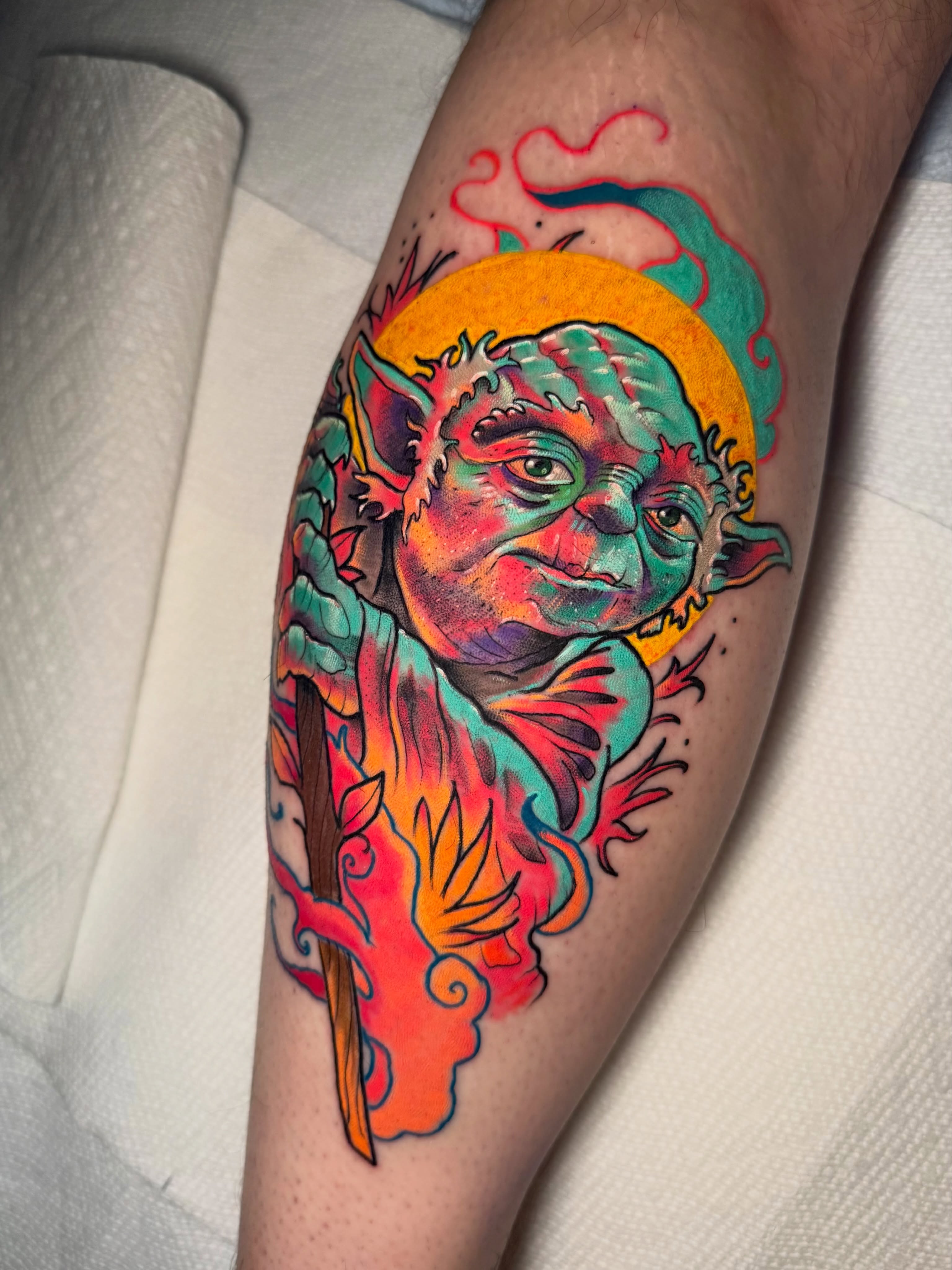 Yoda realism tattoo on the thigh by Paul Endres Jr