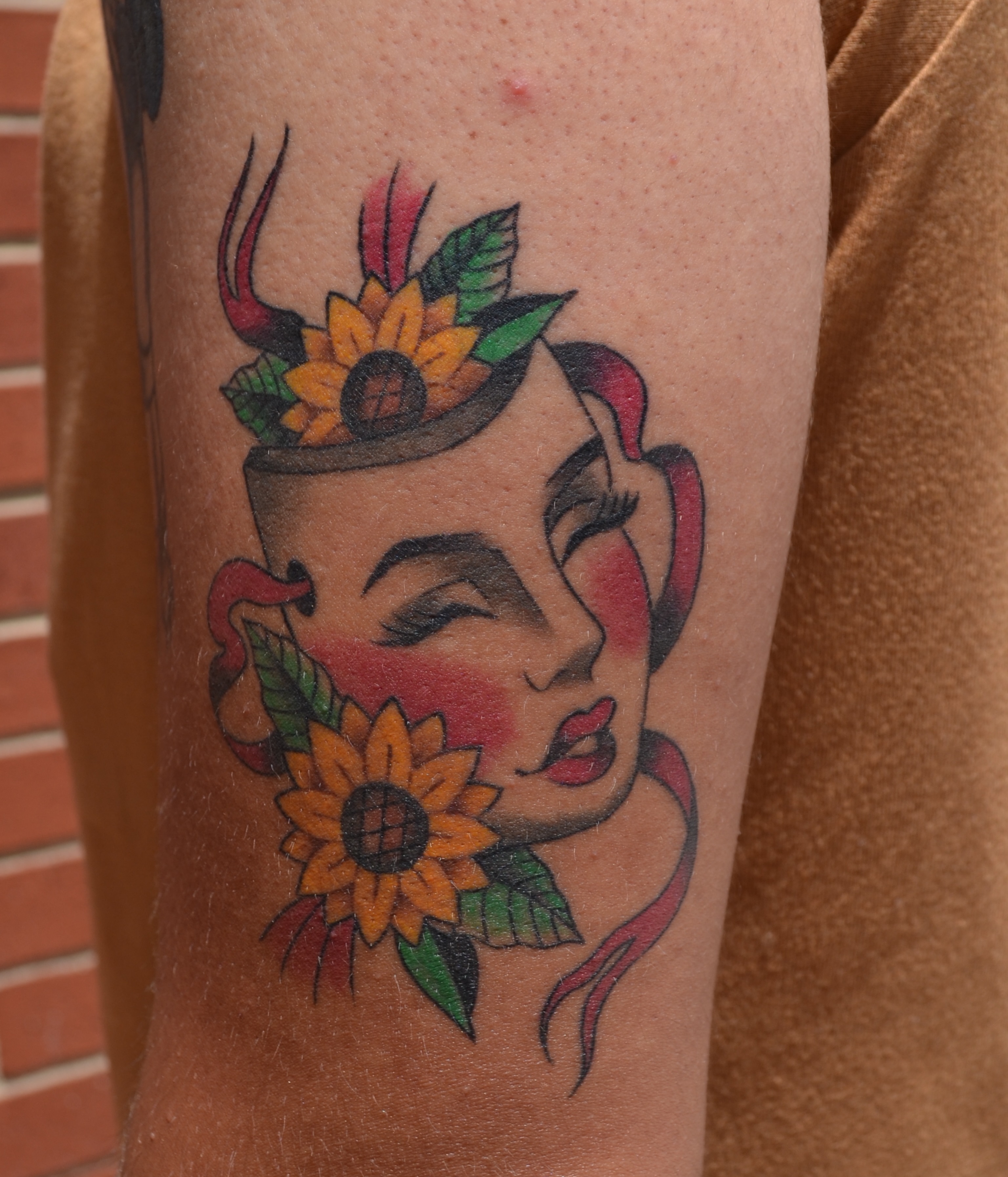 Tattoo by @vulgarviolets — american_traditional