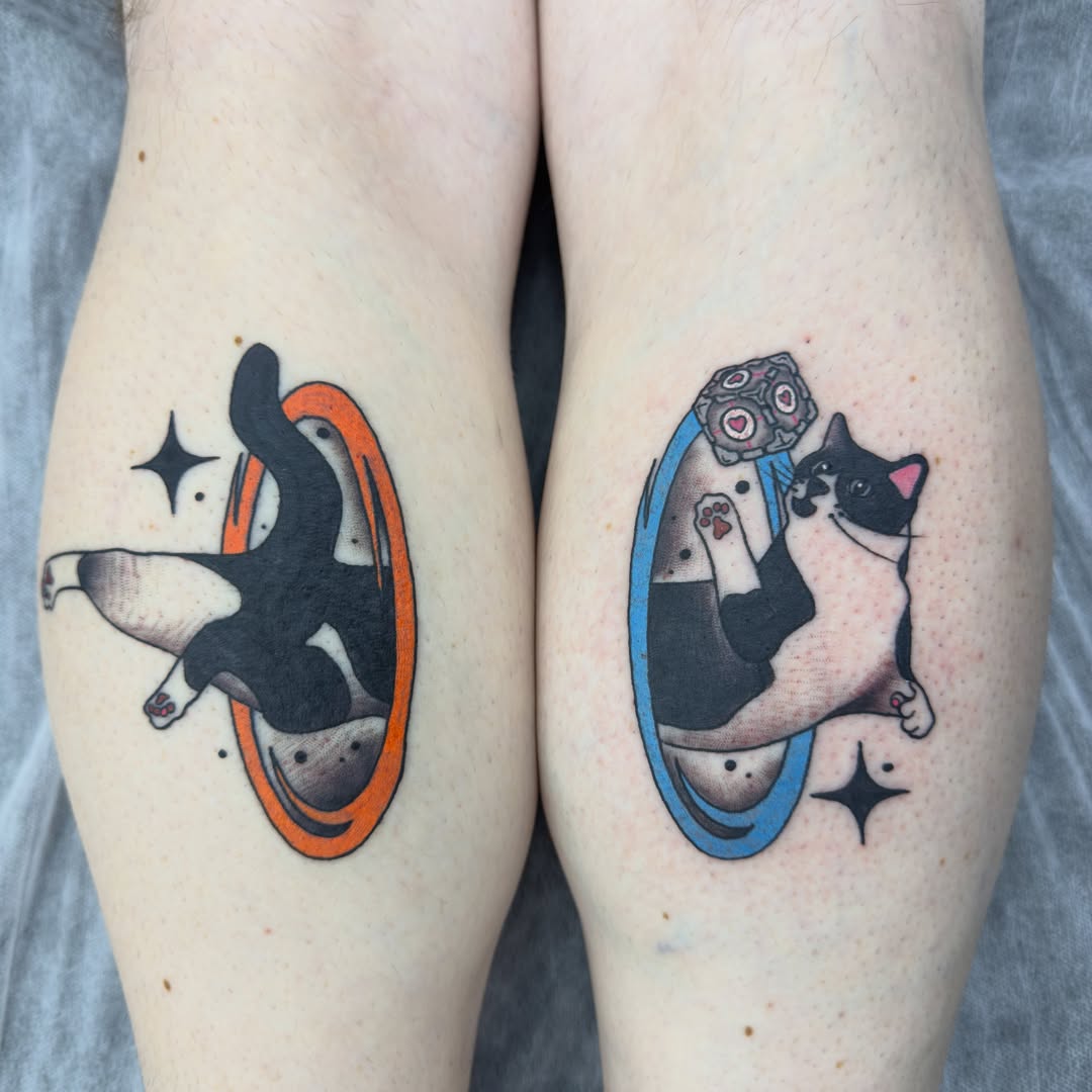 Cat dotwork tattoo on the thigh by Joshua Carter