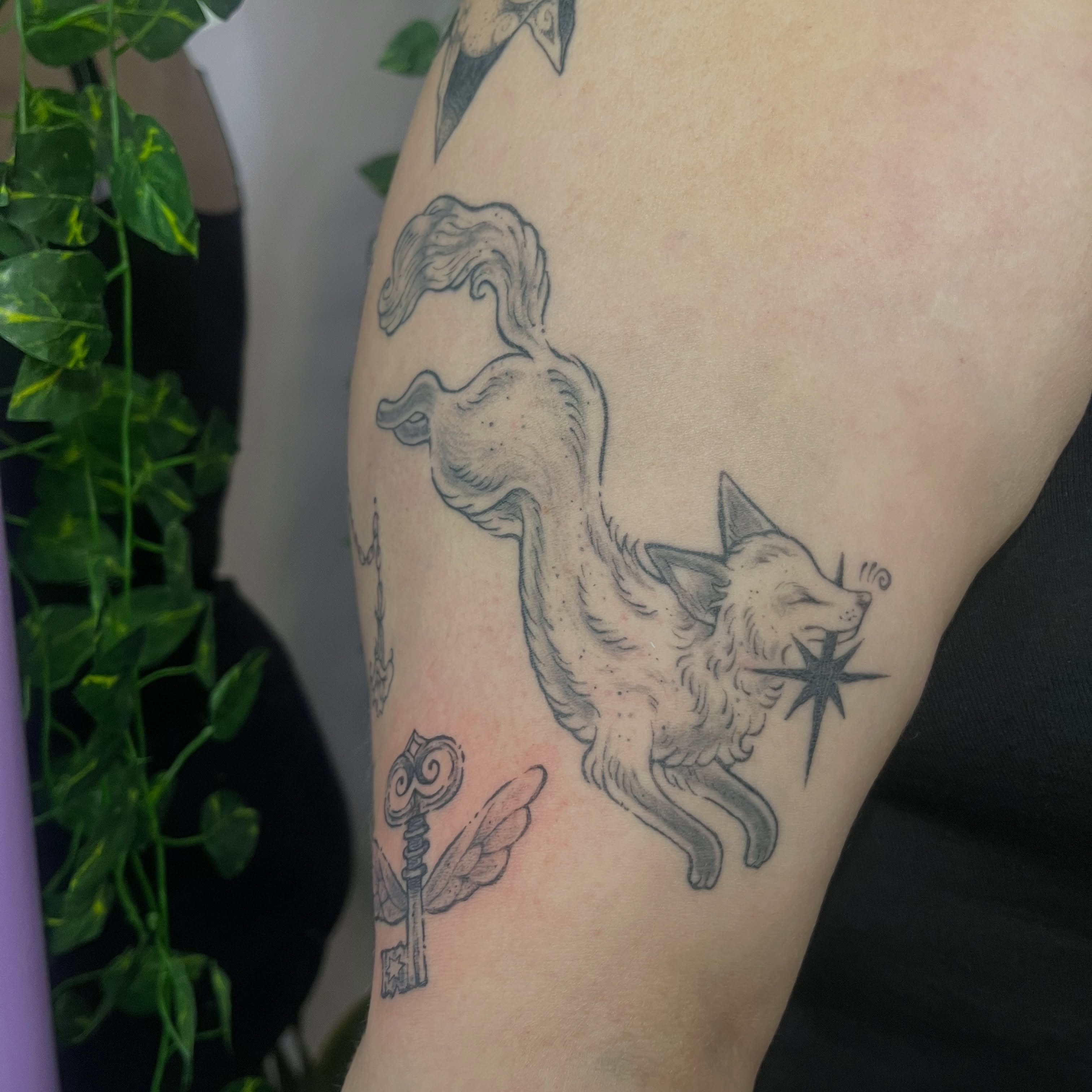 Tattoo by @little___altars โ black_and_grey