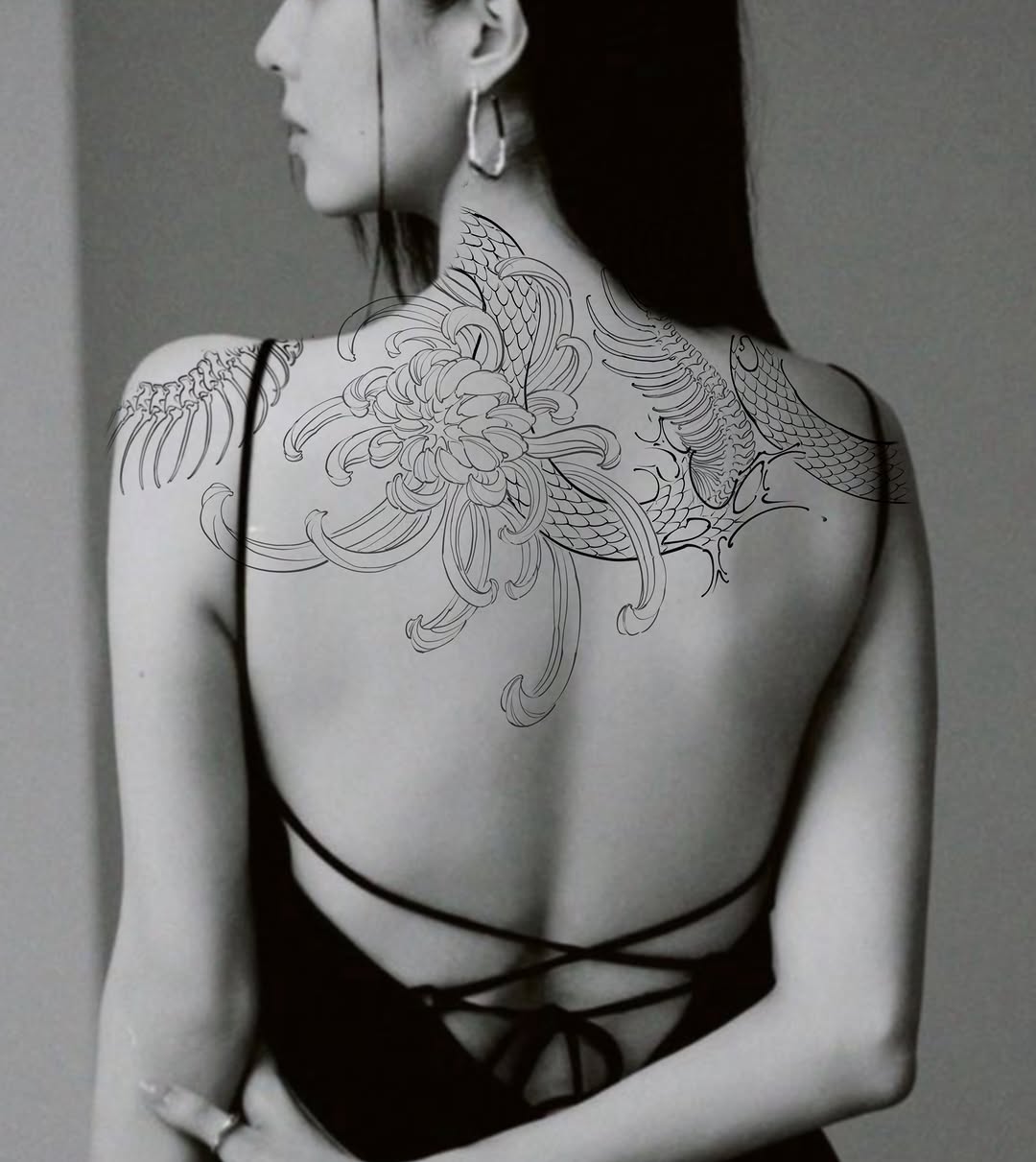Chrysanthemum black and grey tattoo on the back by 🌛 Lê Huỳnh🌜, Dallas, Texas