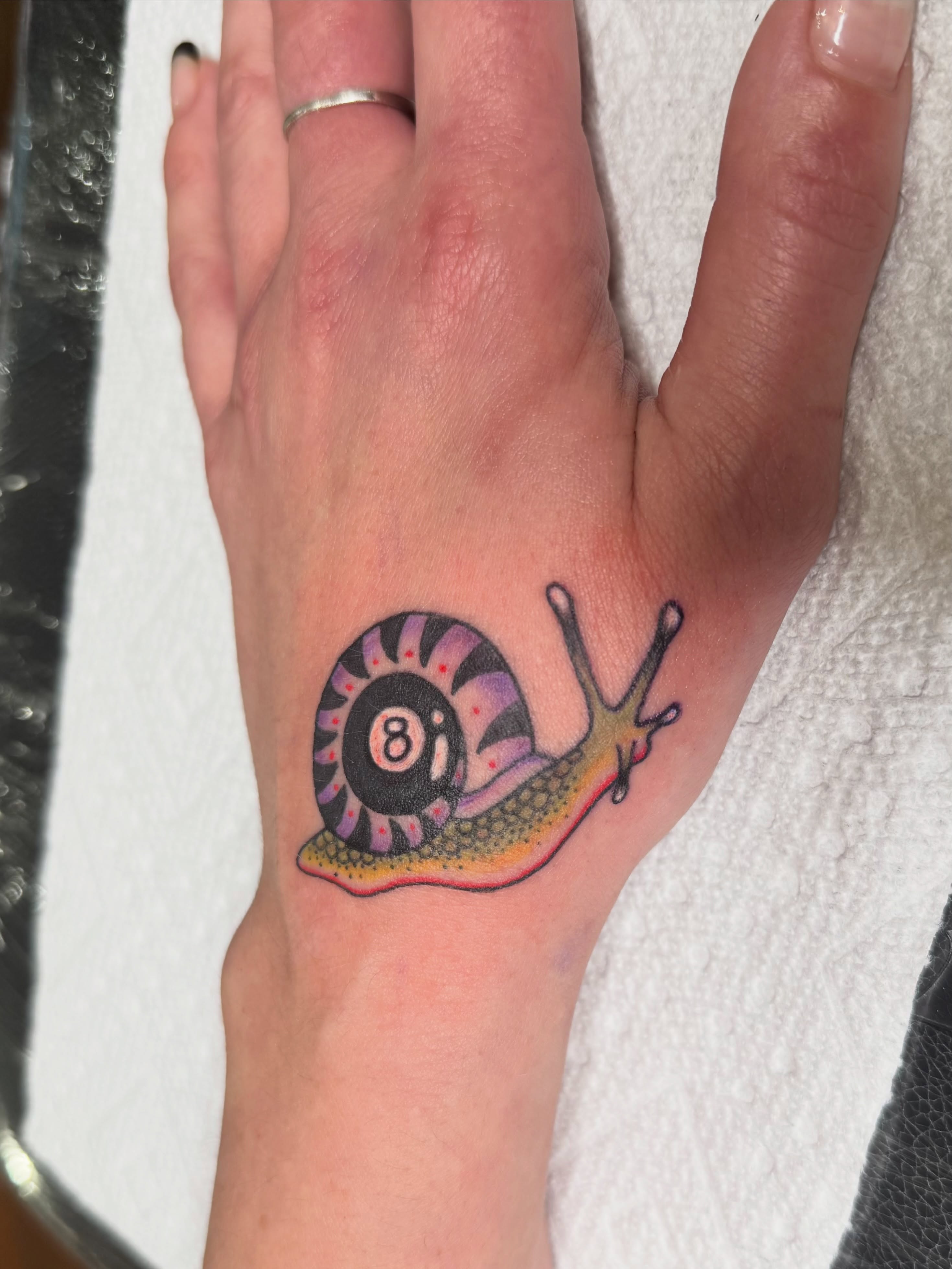 Snail dotwork tattoo on the hand by 𝕷𝖚𝖎𝖘 𝕲ü𝖊𝖗𝖊𝖈𝖆