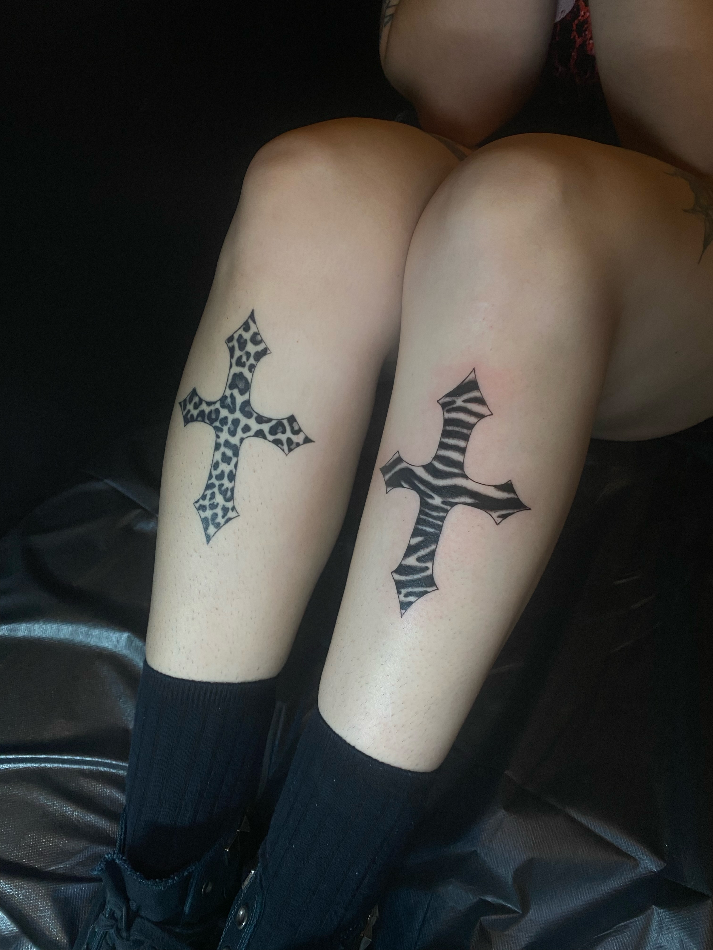 Crosses black and grey tattoo on the leg by Cherry Jane 🍒