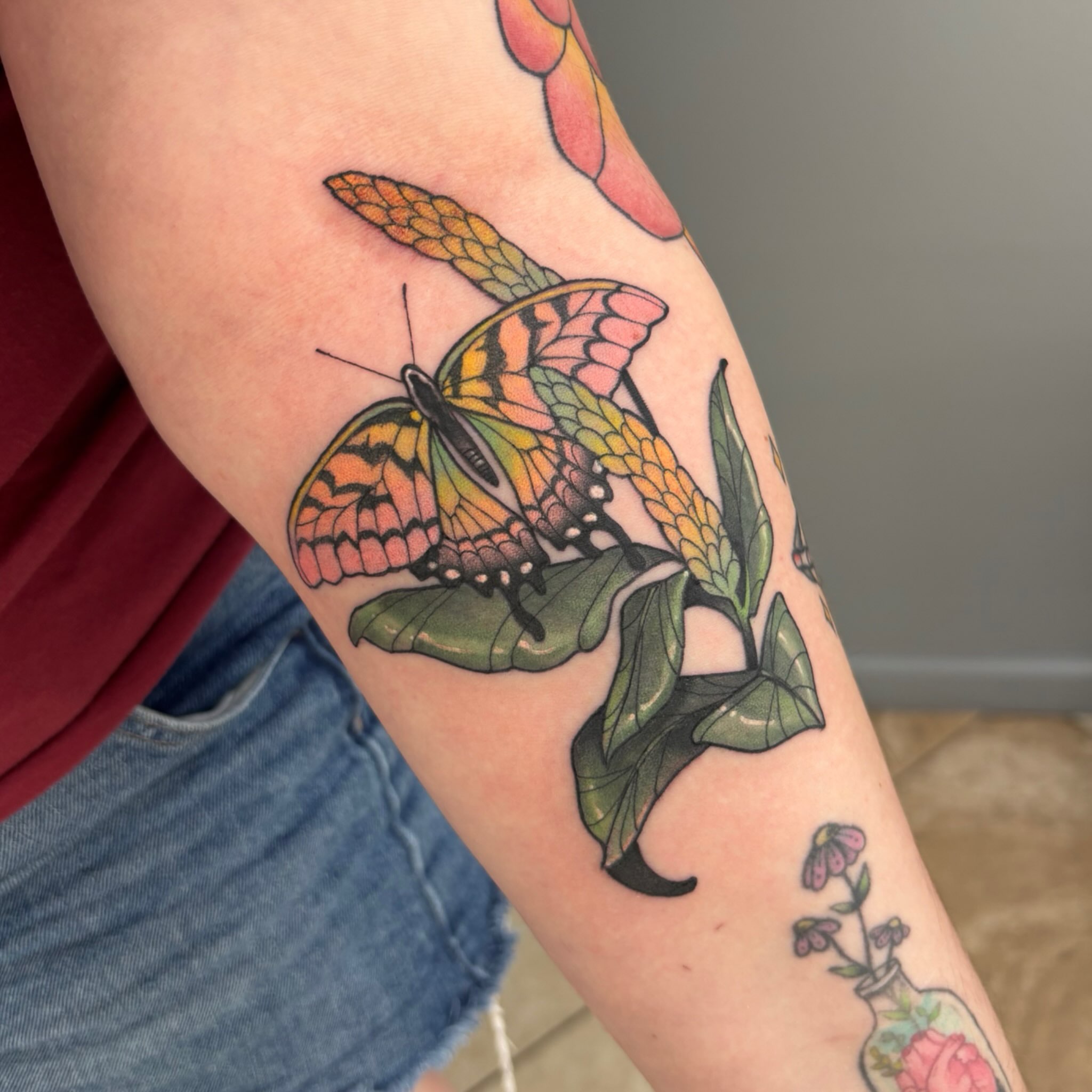 Tattoo by @andifitztattoo — realism, dotwork