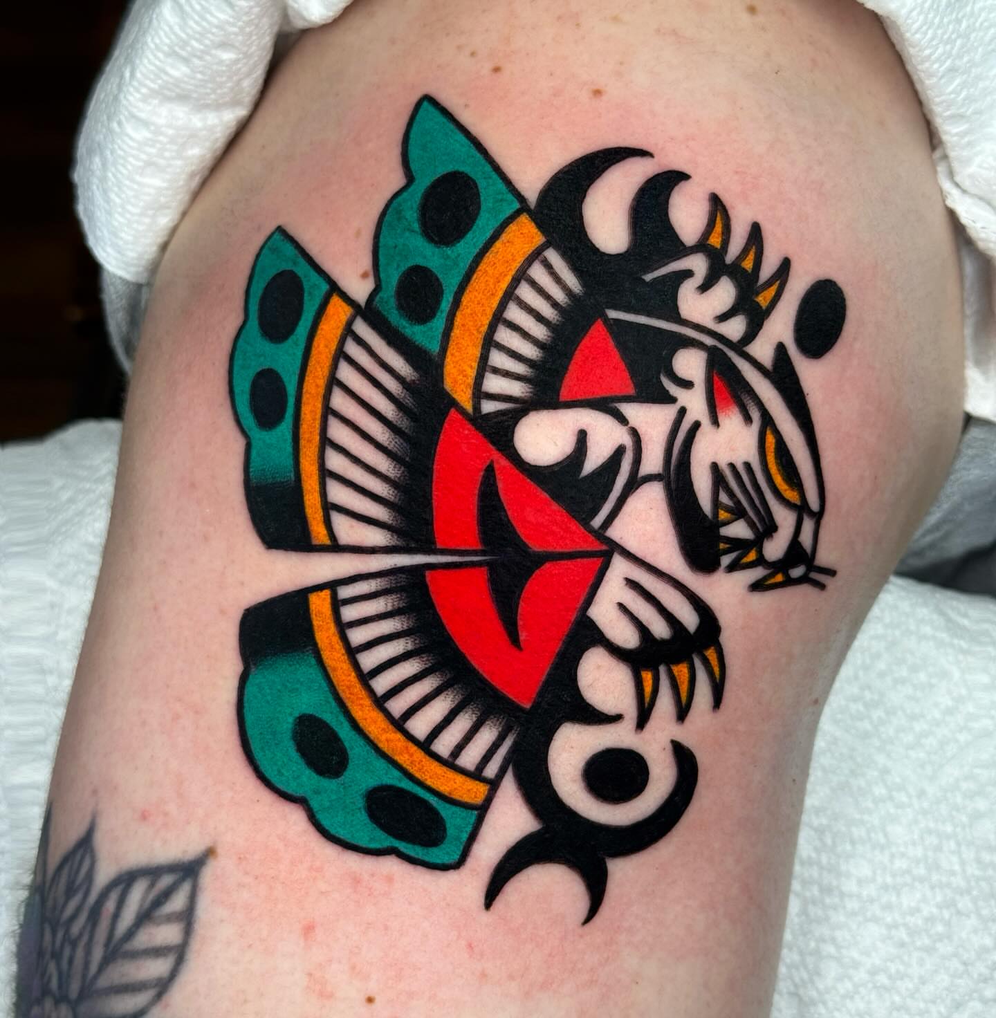Tattoo by @jessbakertattoo — american_traditional, geometric