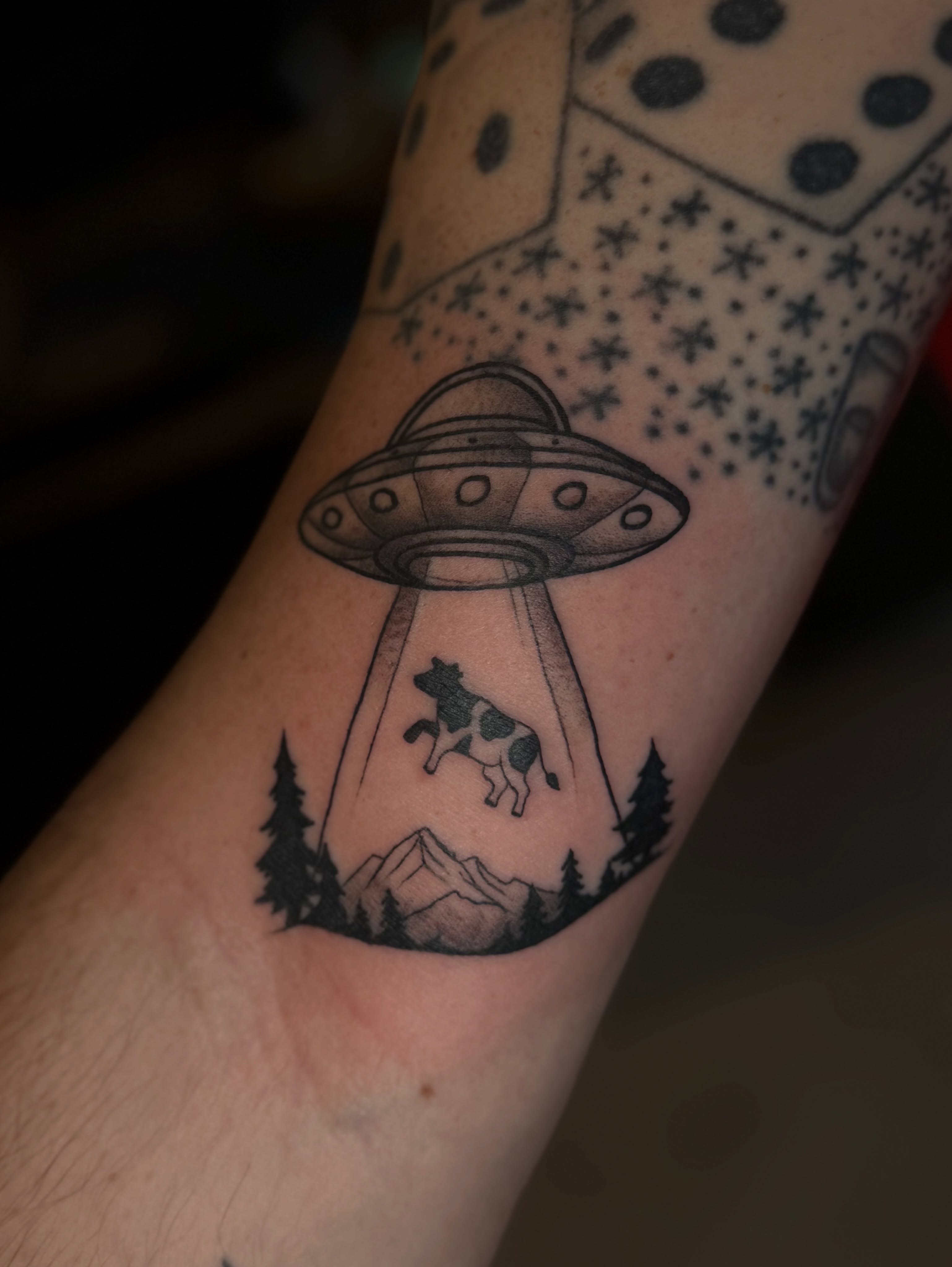 Tattoo by @lou.etherealtattoo — black_and_grey, dotwork