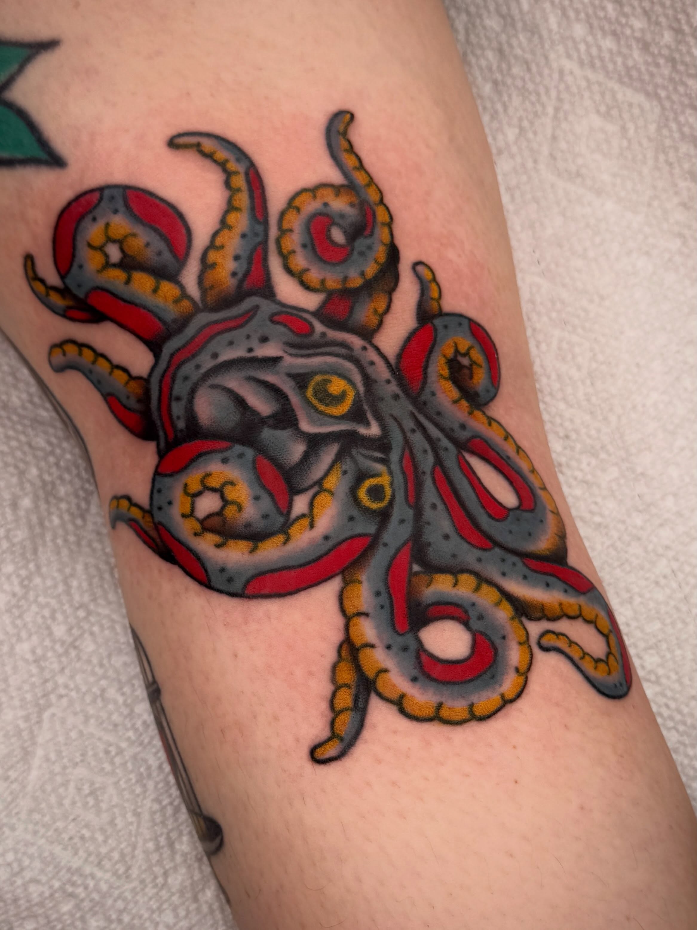 Tattoo by @megnefcytattoo — american_traditional
