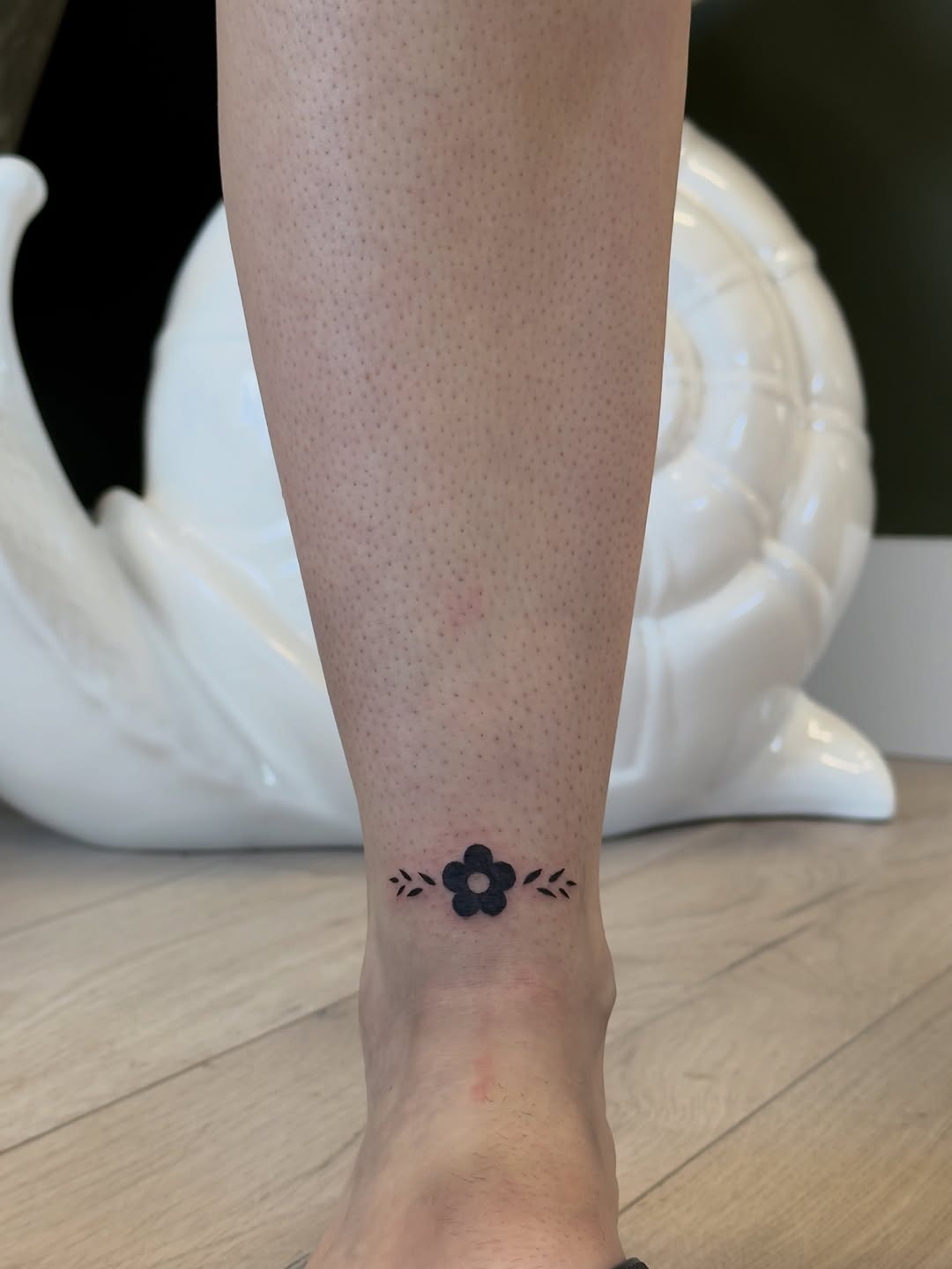 Tattoo by @apri1fish — fine_line, minimalist