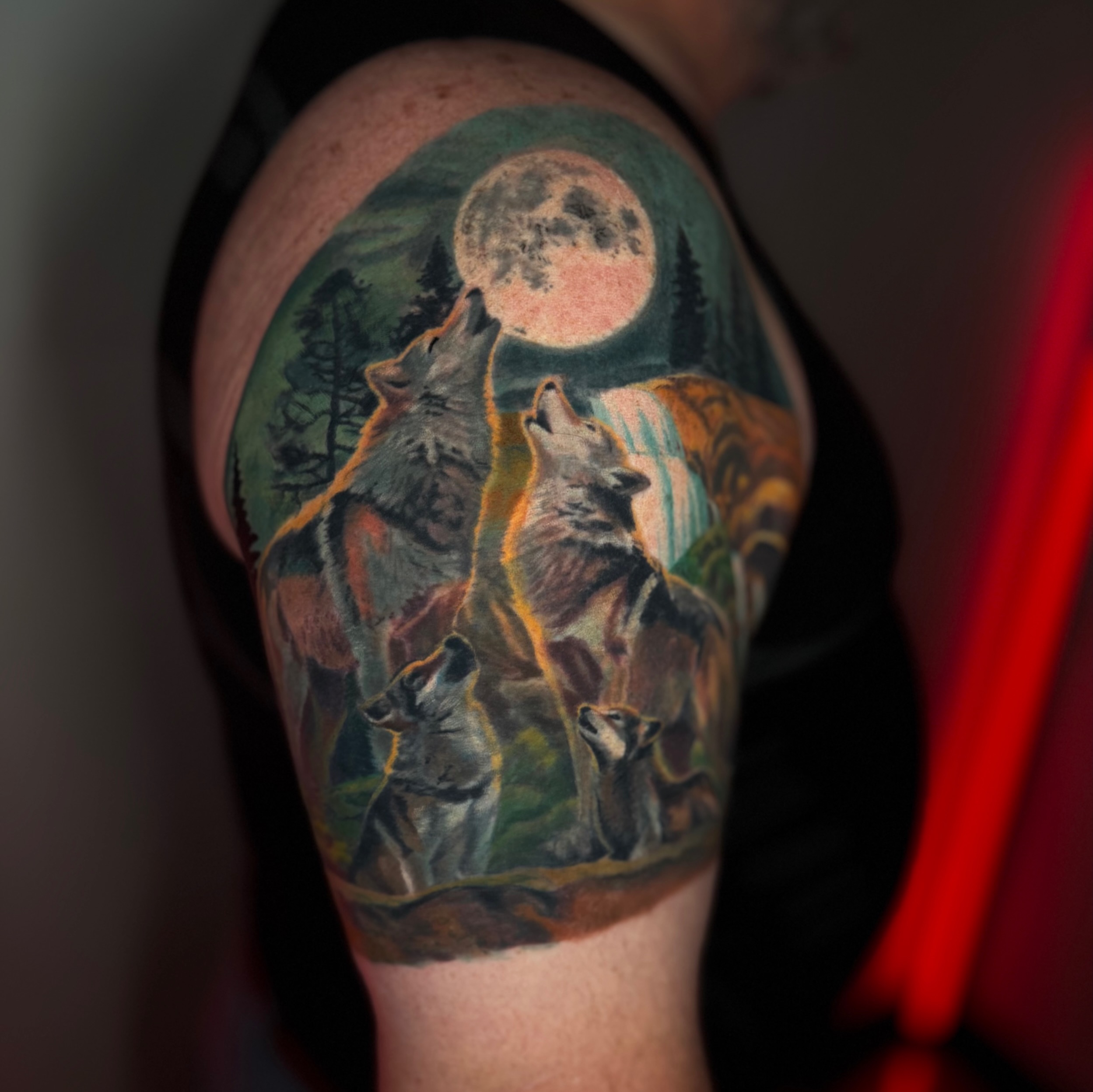 Tattoo by @varotattoos — realism