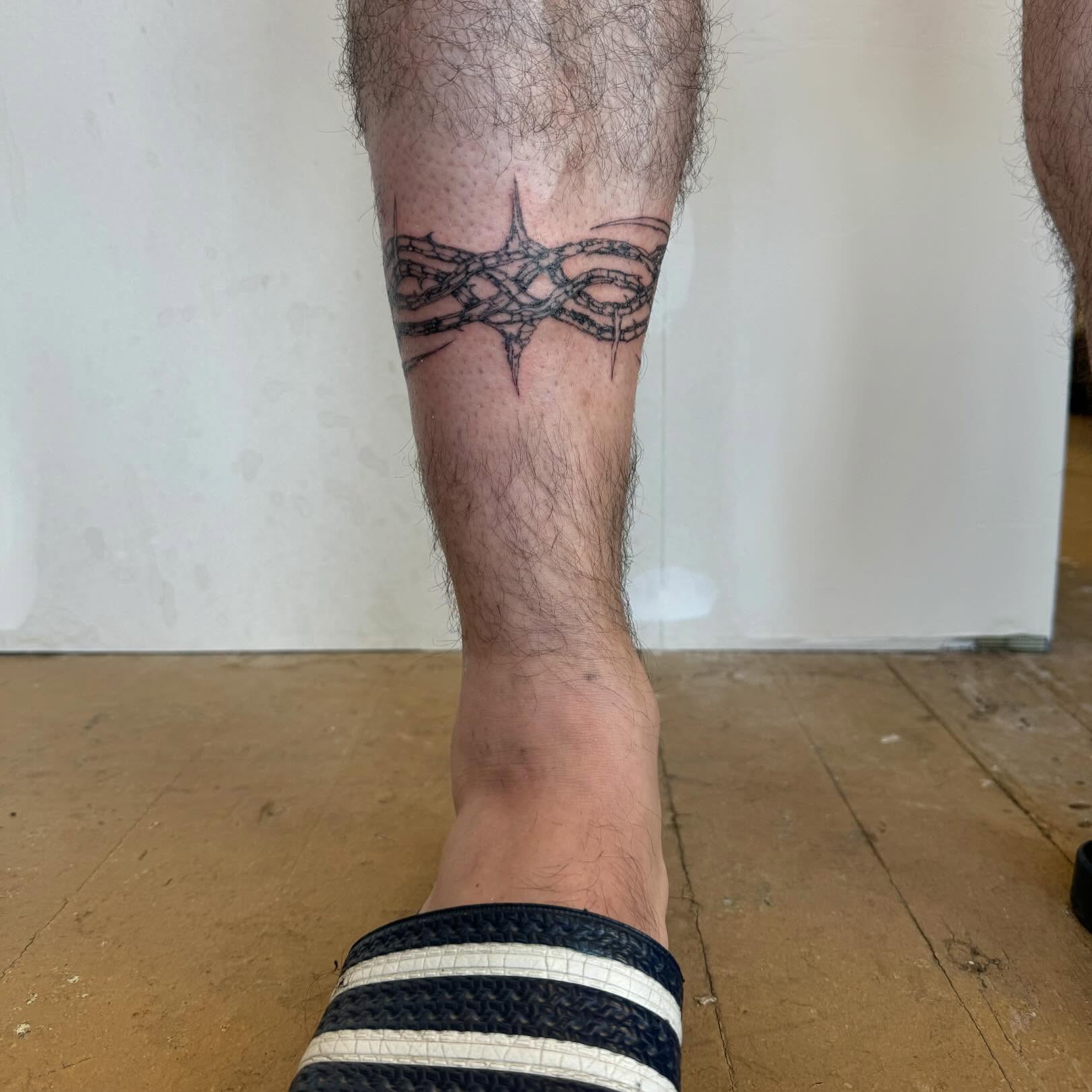 Tattoo by @henry.hank.howdy — black_and_grey