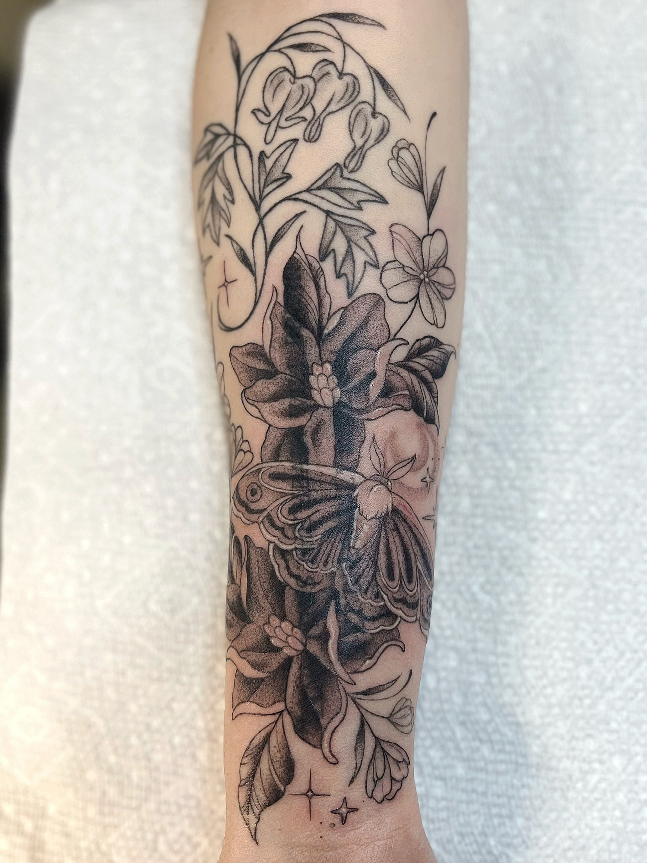 Floral arrangement realism tattoo on the forearm by β
πΈππππ β