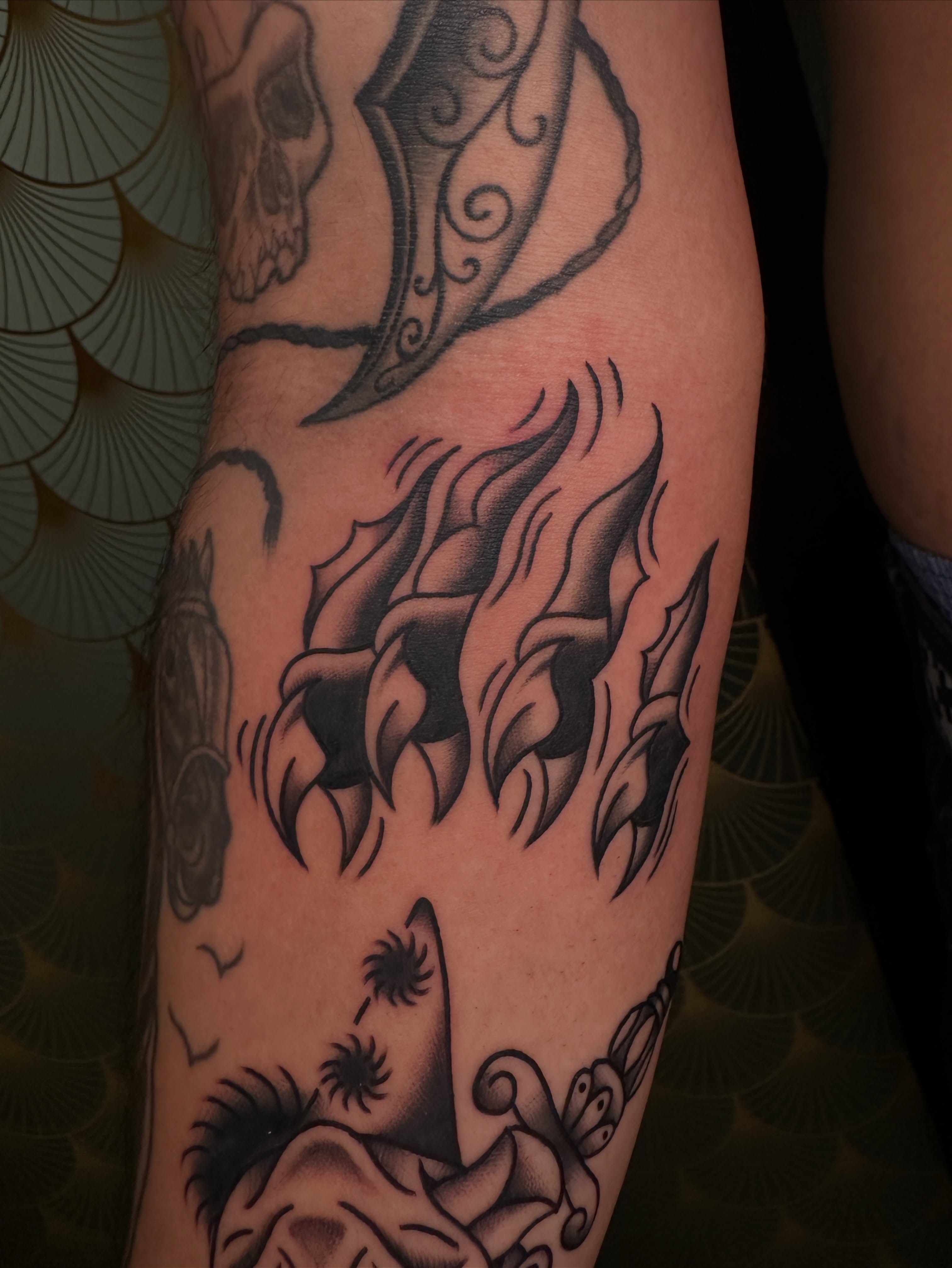 Flames American traditional tattoo on the forearm by ⊹₊⟡⋆ 𝕵𝖔𝖎𝖊 ⊹₊⟡⋆