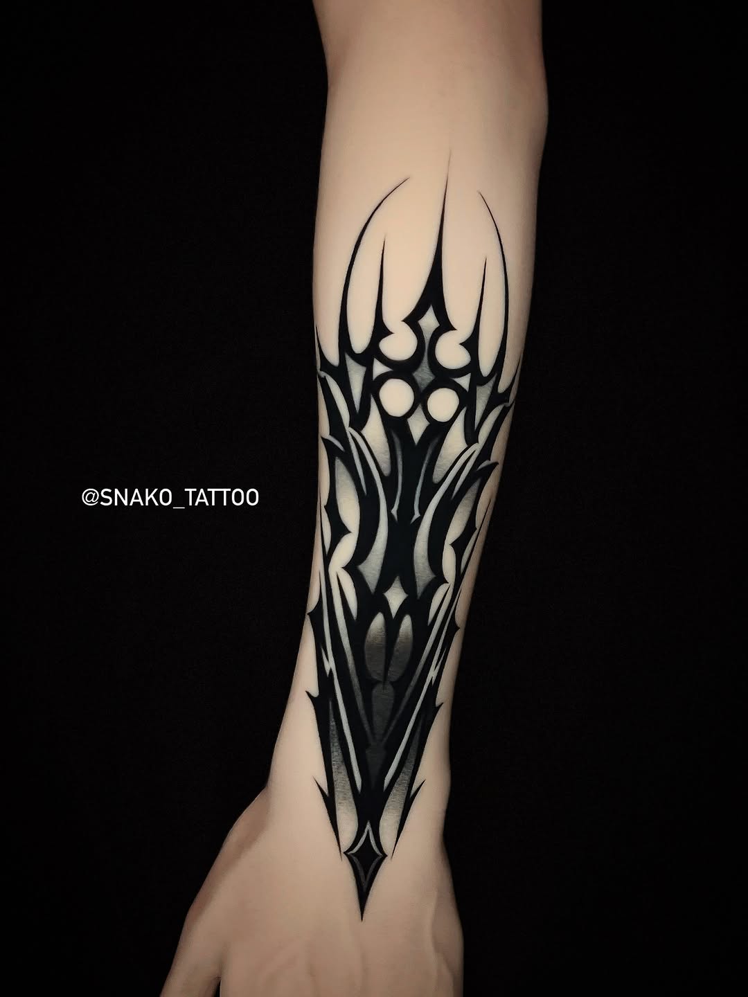 Tattoo by @snako_tattoo — blackwork, geometric