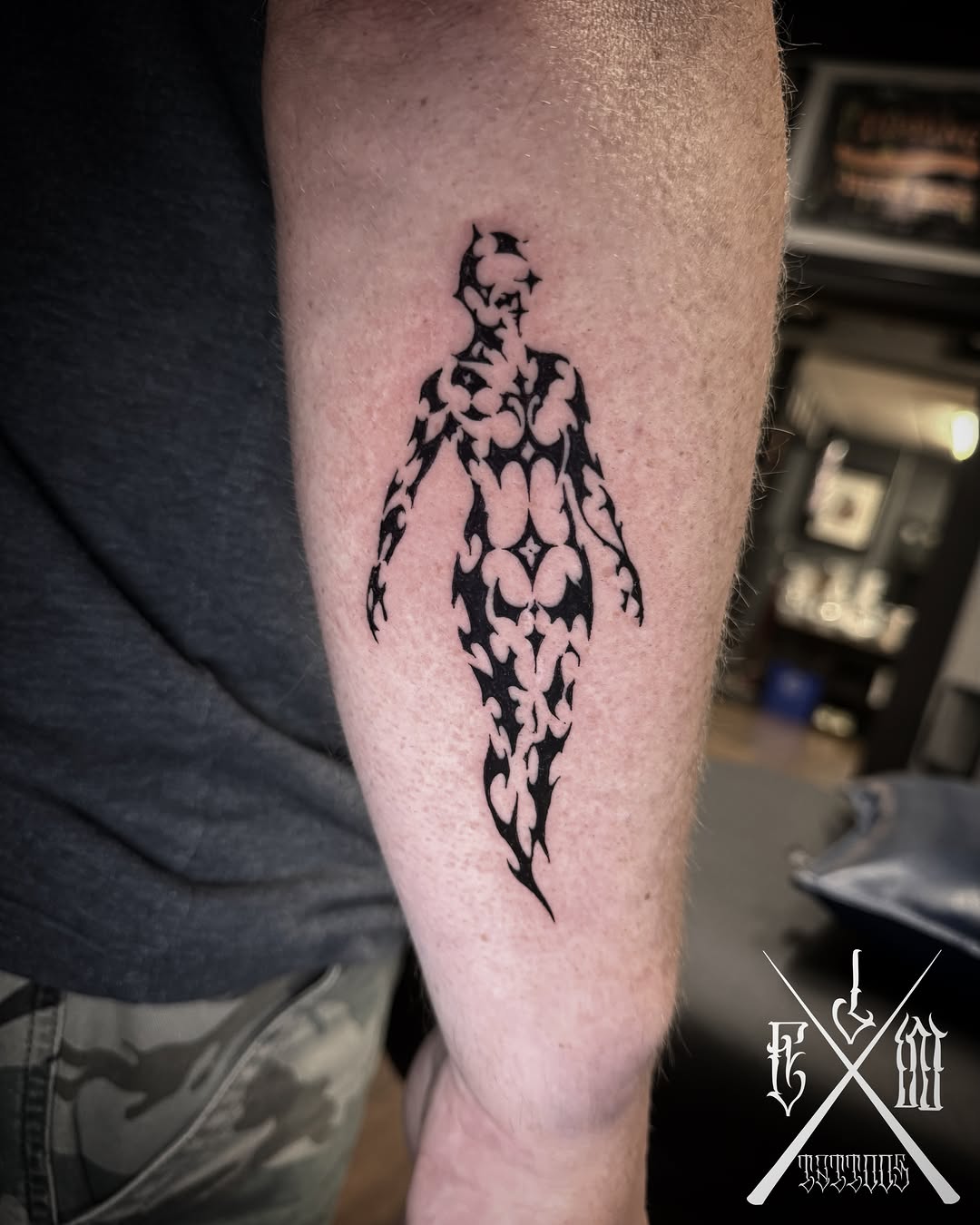 Tattoo by @ejwtattoos — blackwork