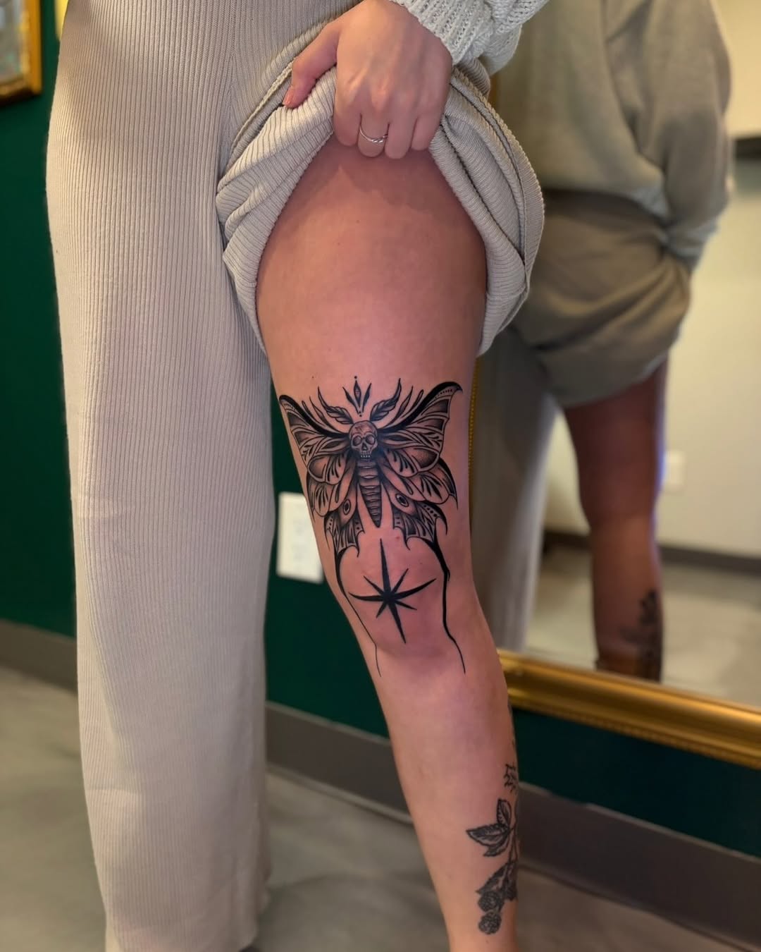 Tattoo by @artbyjessieb — black_and_grey, fine_line