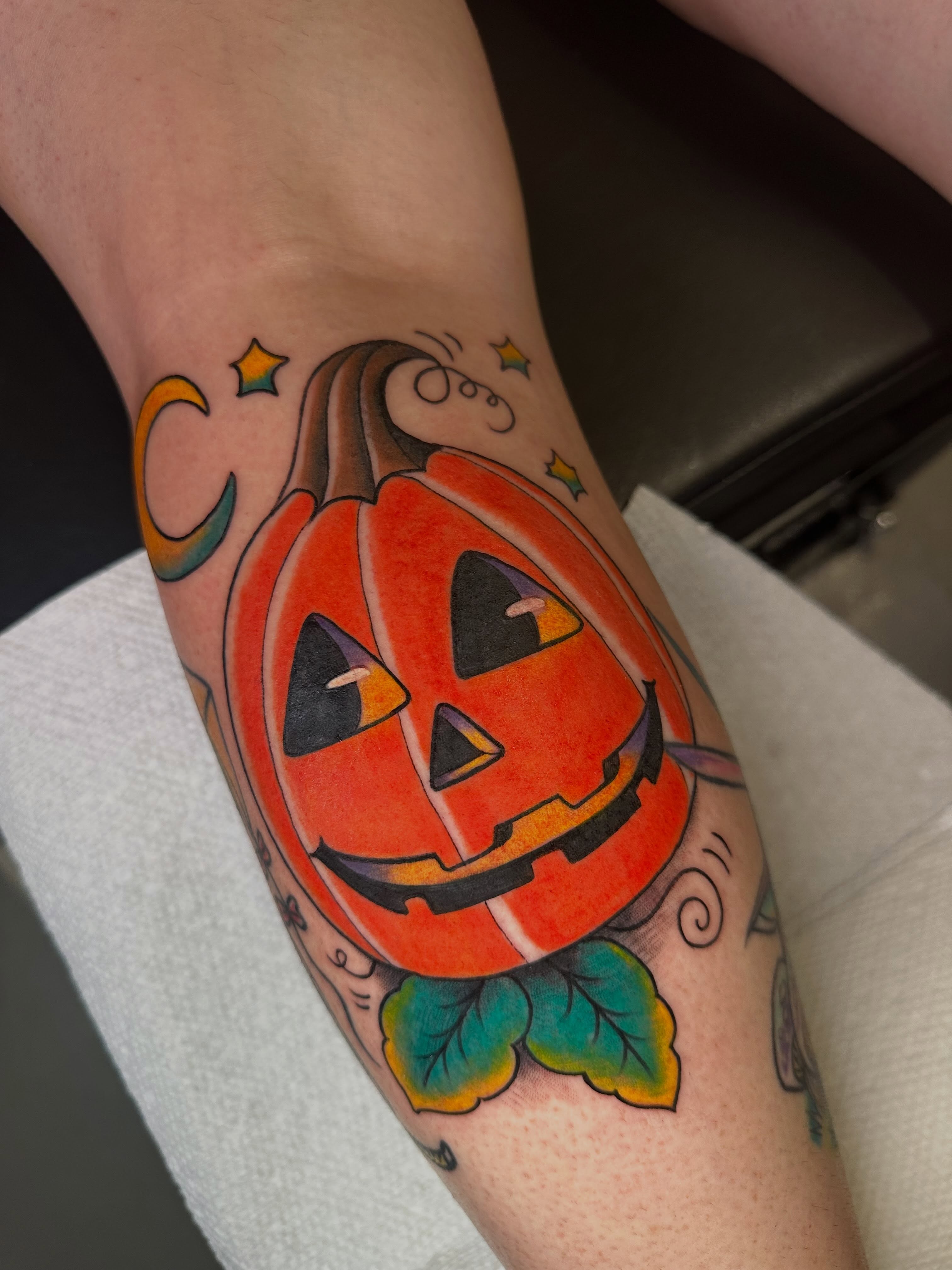 Tattoo by @jackknifetattoo — american_traditional