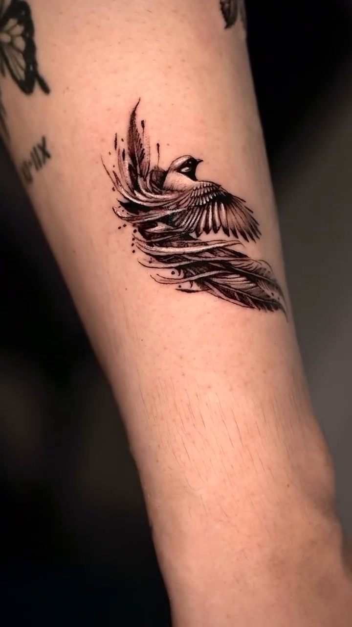 Bird realism tattoo by Zonghuan Wu