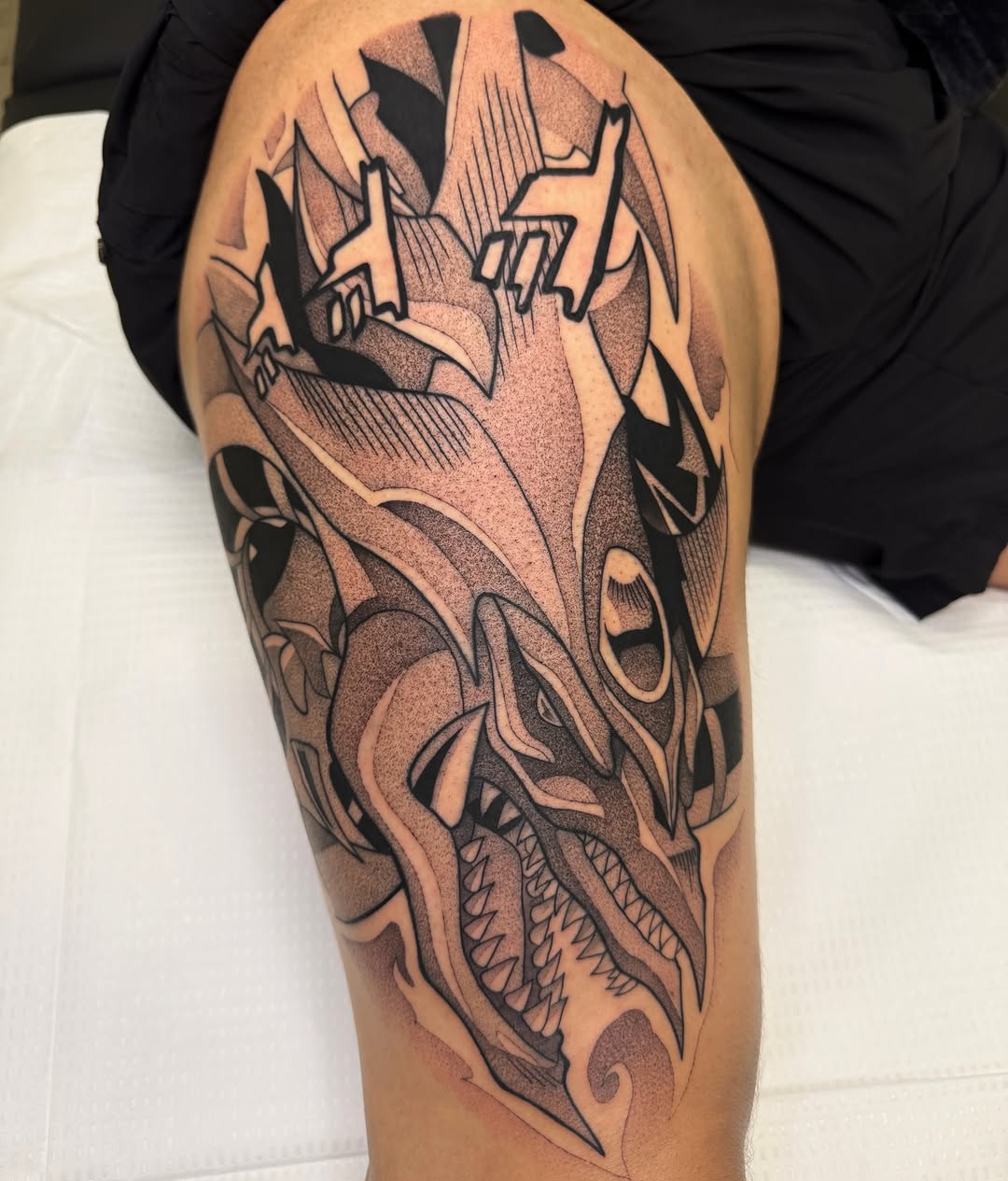 Tattoo by @z__tattoos — dotwork, geometric