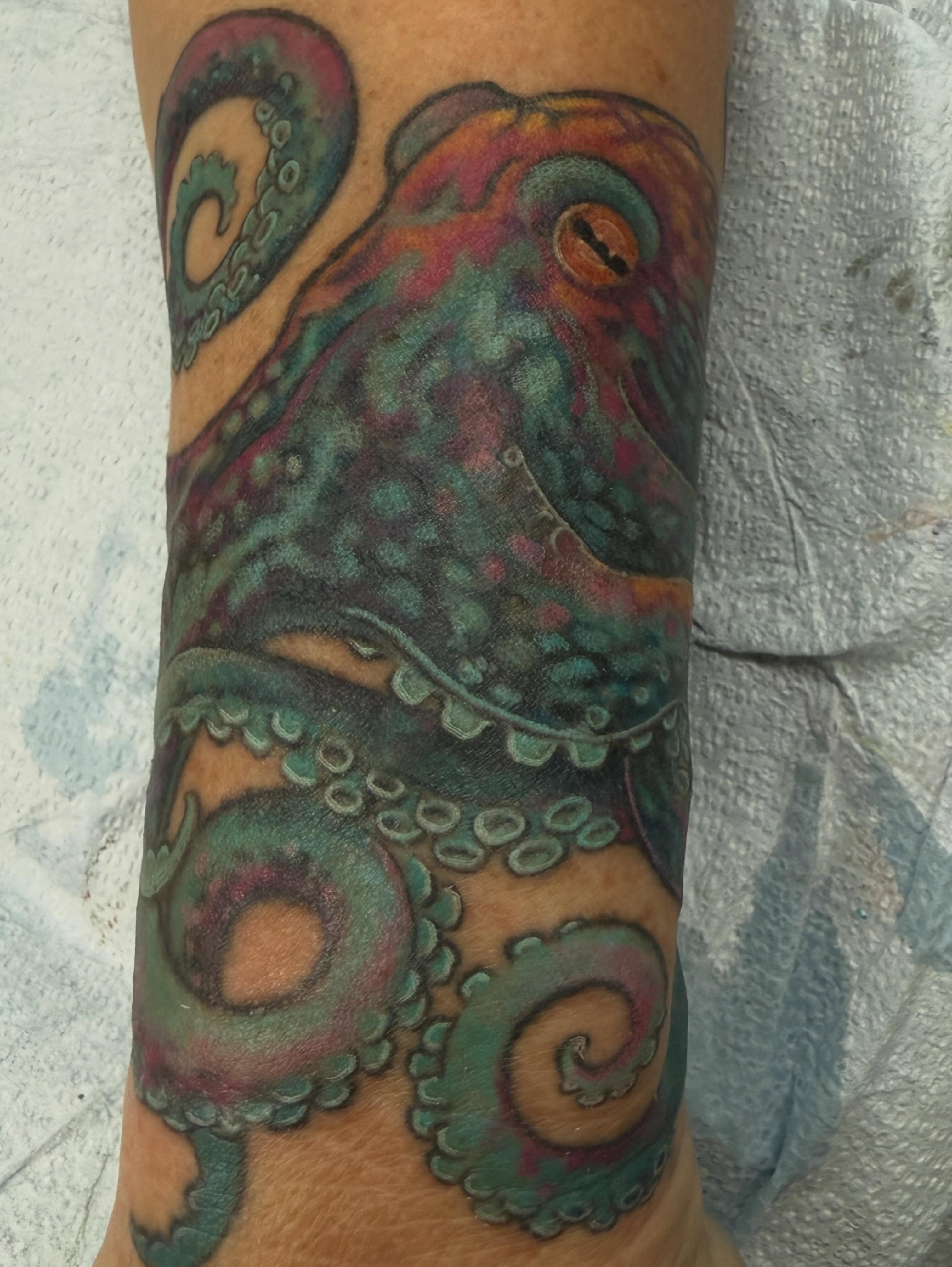 Octopus realism tattoo on the forearm by Hori Bensei, Charlottesville, Virginia
