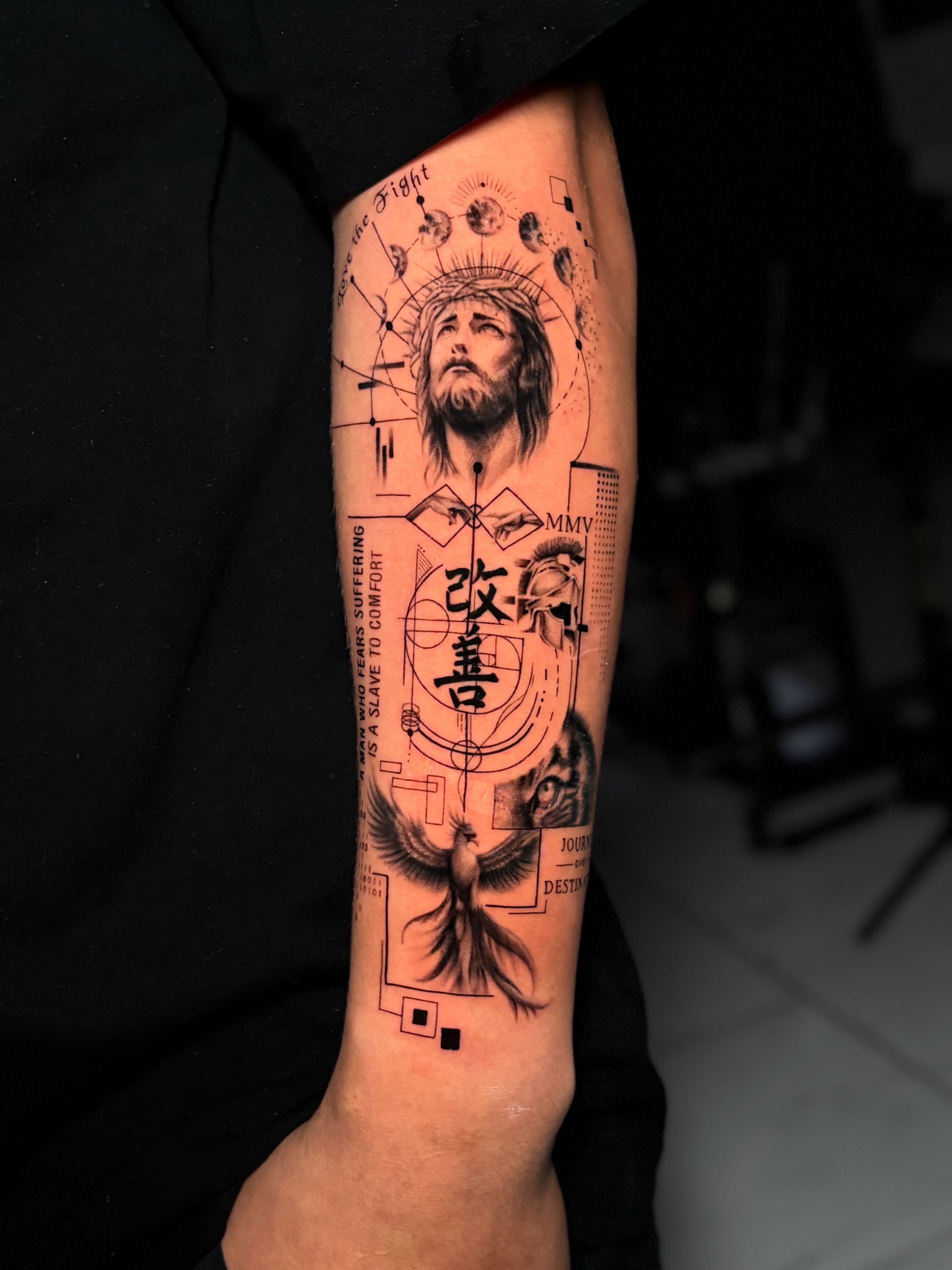 Tattoo by @antutattu — black_and_grey, geometric