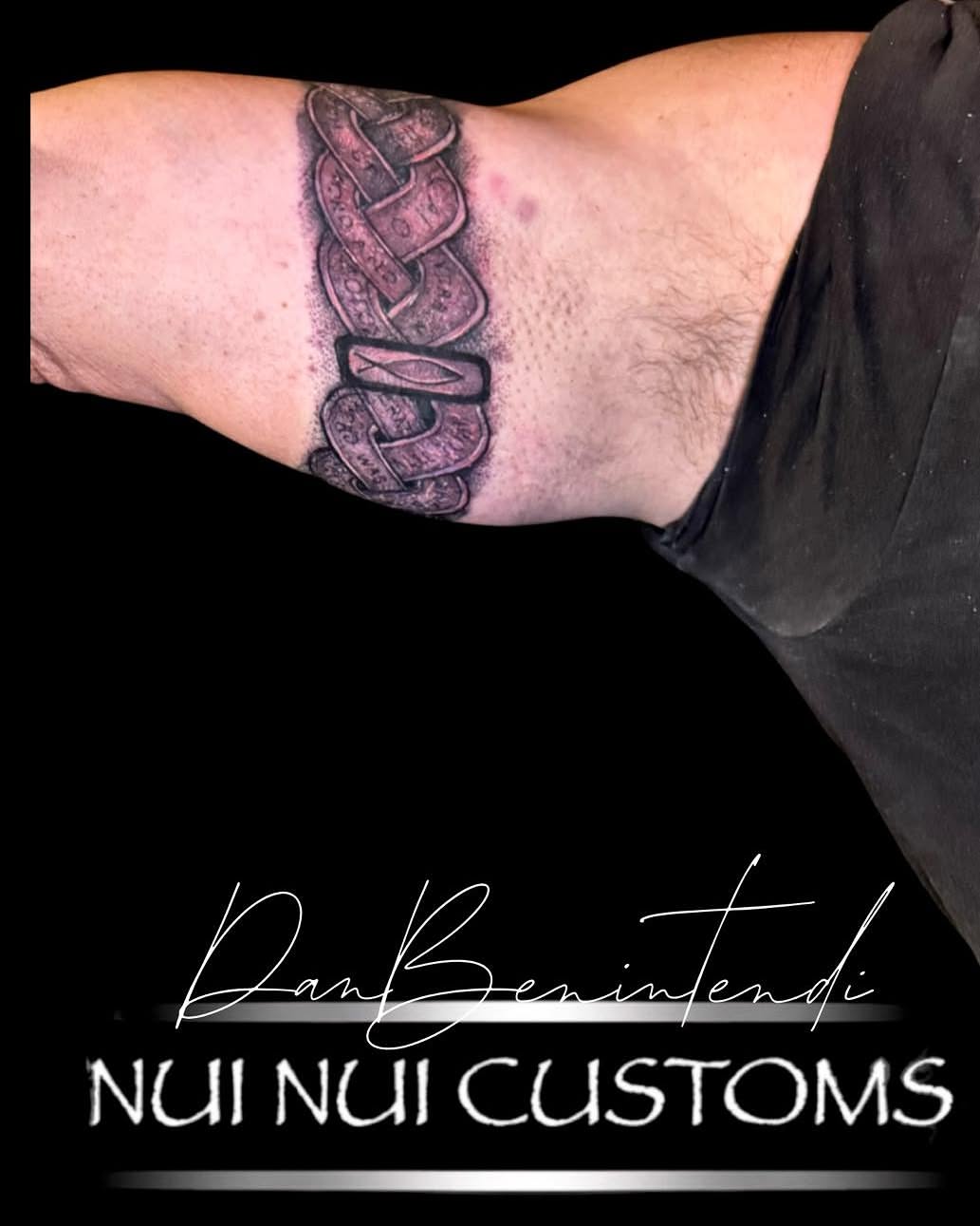 Chain black and grey tattoo on the forearm by Dan Benintendi l Polynesian Tattoo, Fort Worth, Texas