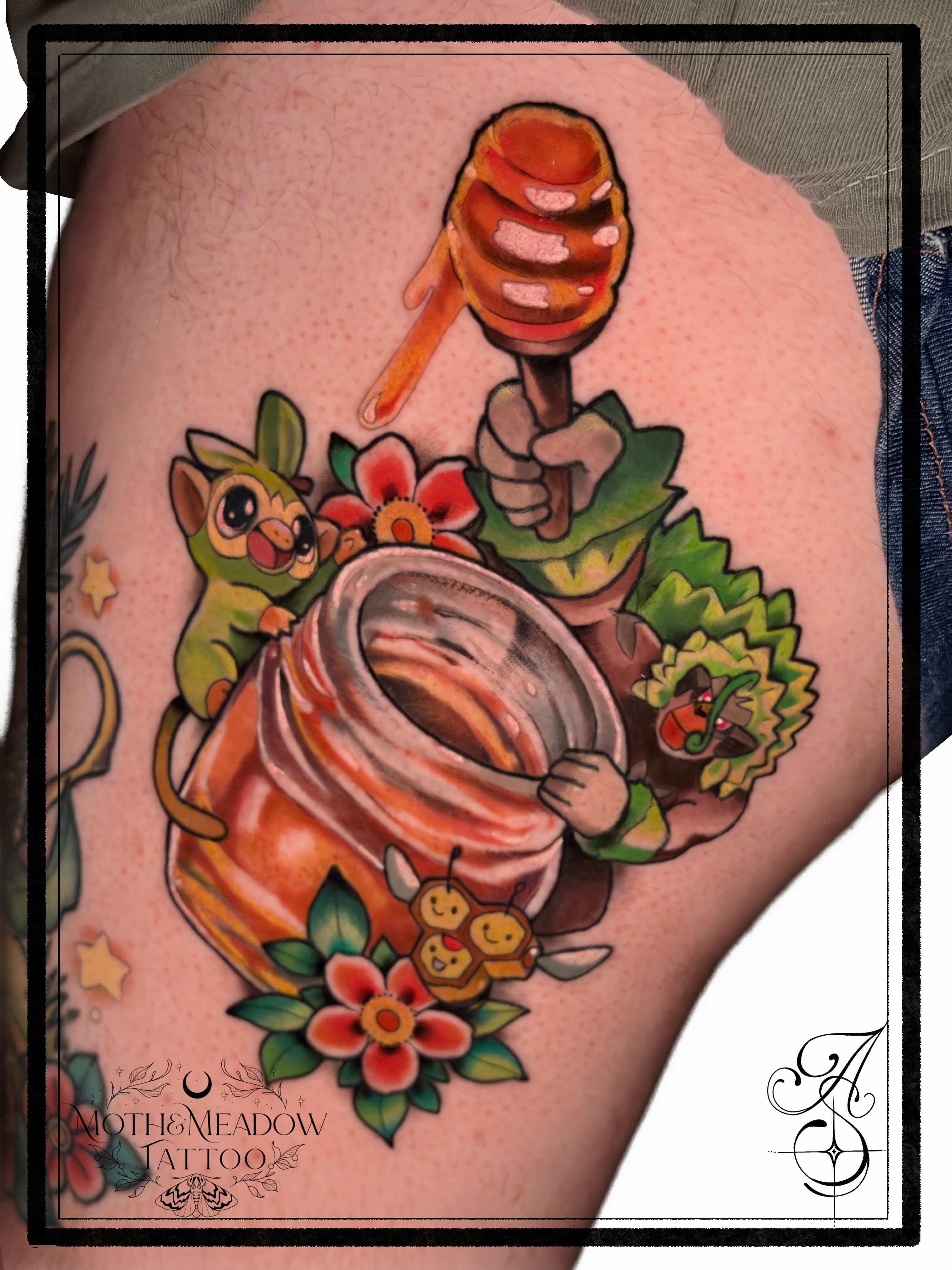Honey pot and squirrel American traditional tattoo on the thigh by Ash Sansoucie