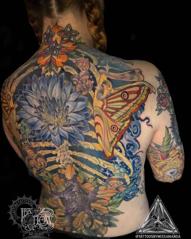 Tattoo by @tattoosbymissamanda — japanese_irezumi, dotwork