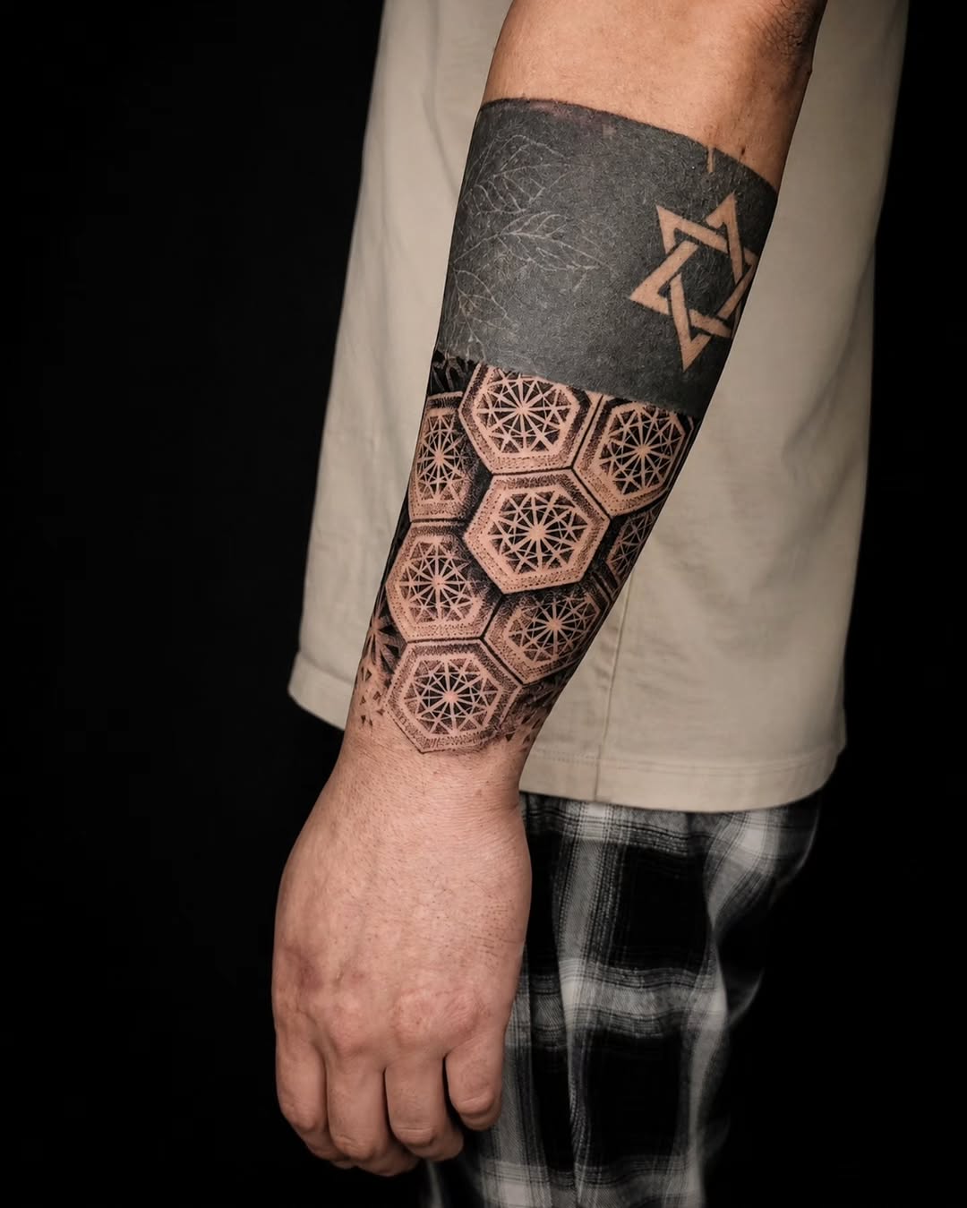 Tattoo by @toa_monti — geometric, blackwork