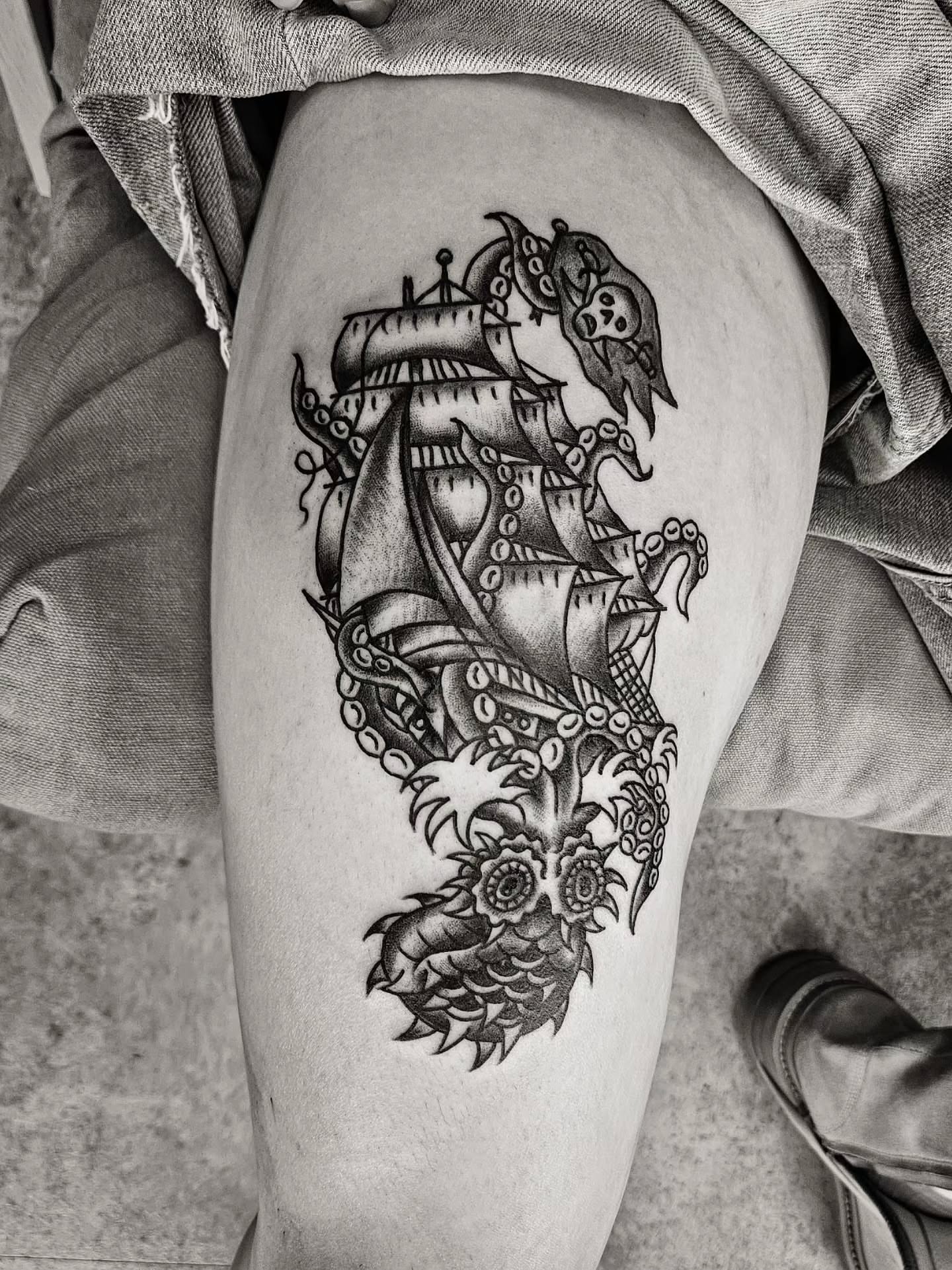 Tattoo by @kissmygiss — american_traditional, black_and_grey