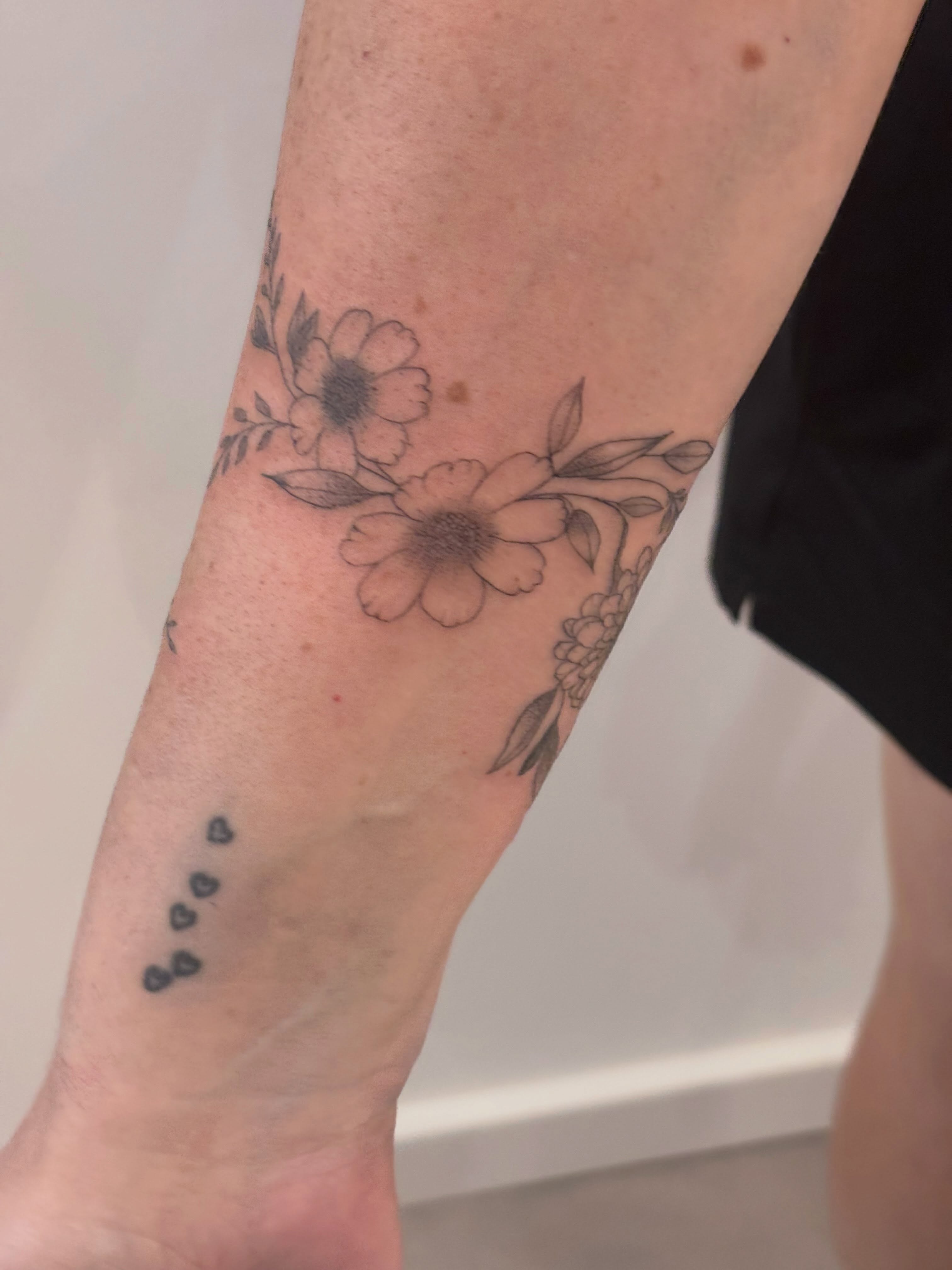 Tattoo by @malissa.tattoos — black_and_grey