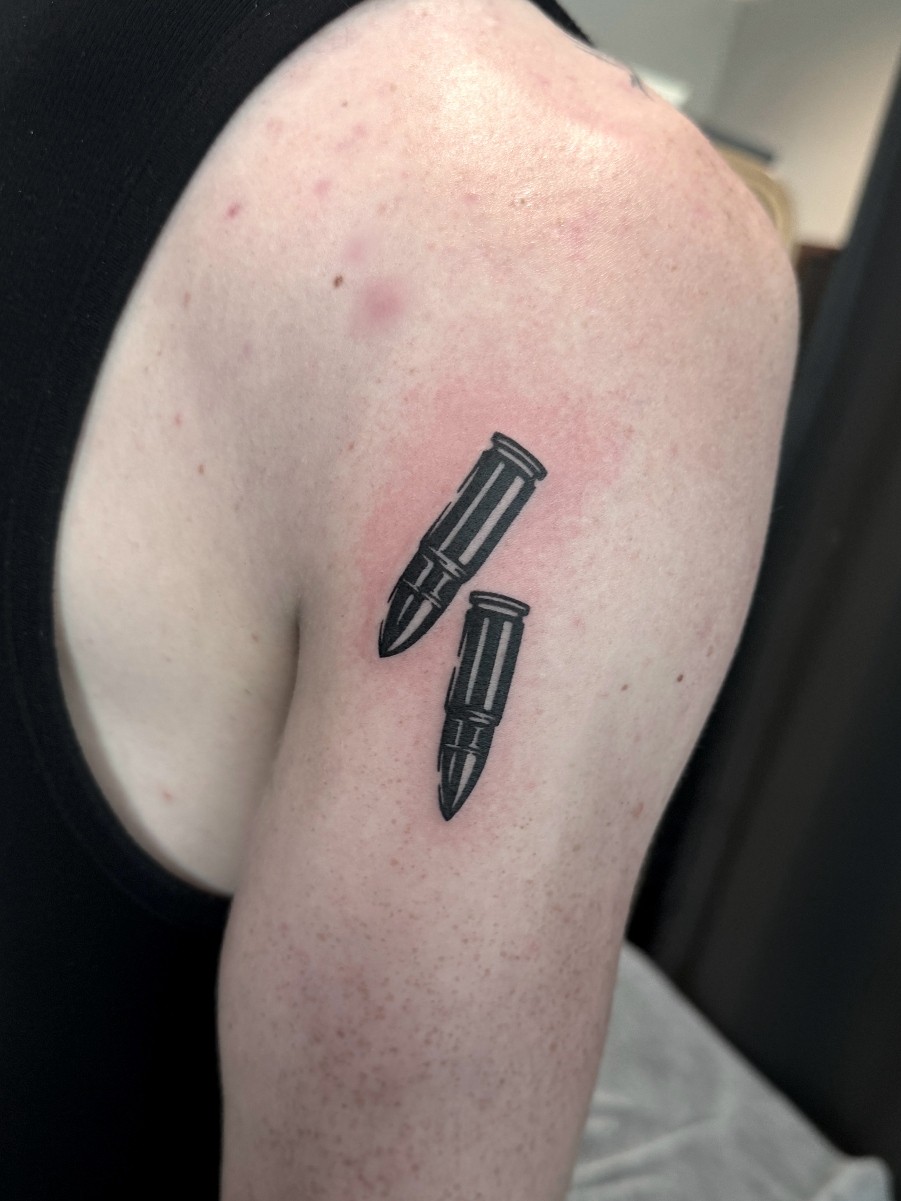 Tattoo by @roniblack_tt — black_and_grey