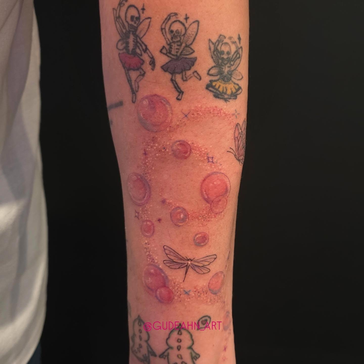 Tattoo by @gudeahn_art — dotwork, new_school