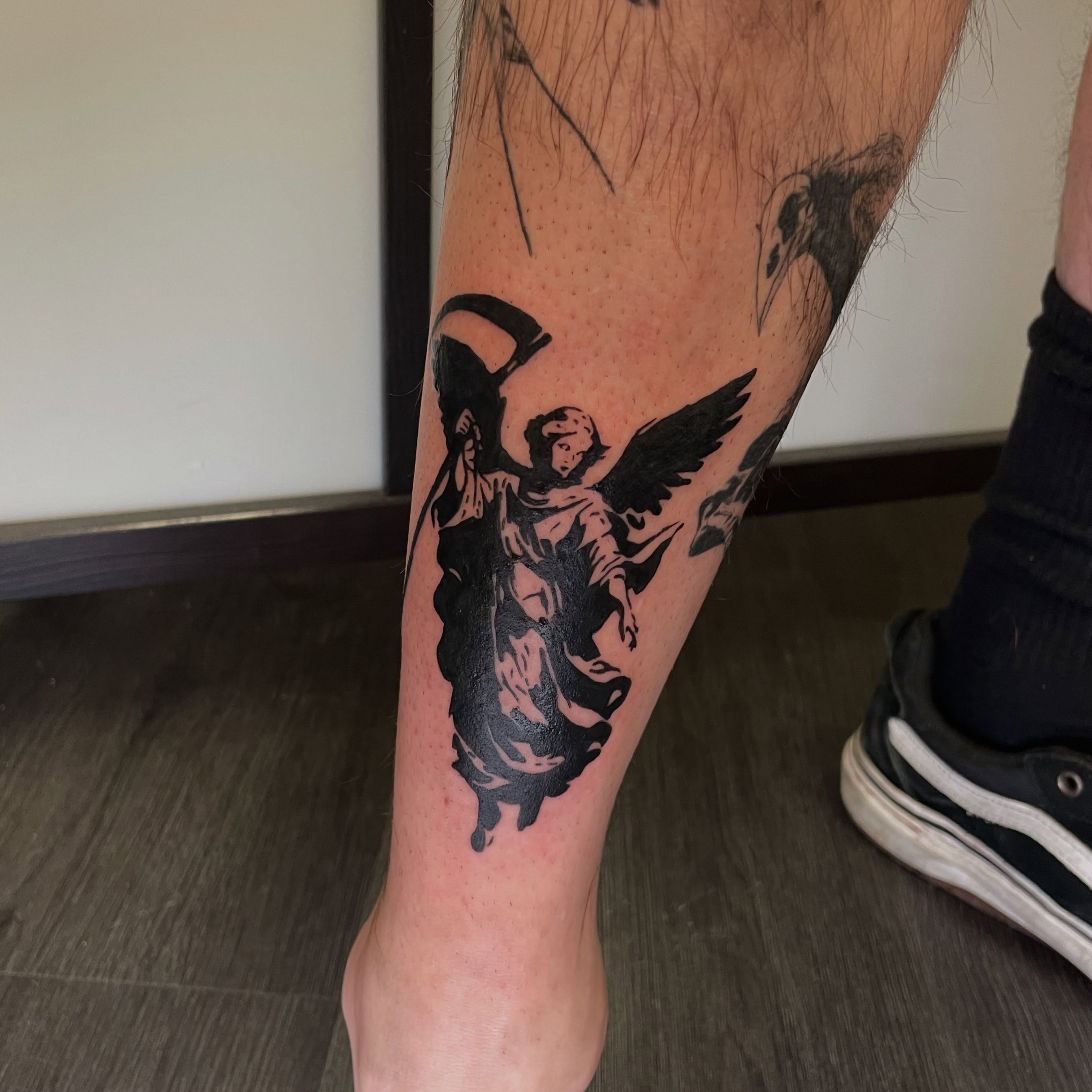 Tattoo by @gelclarktattoos — black_and_grey