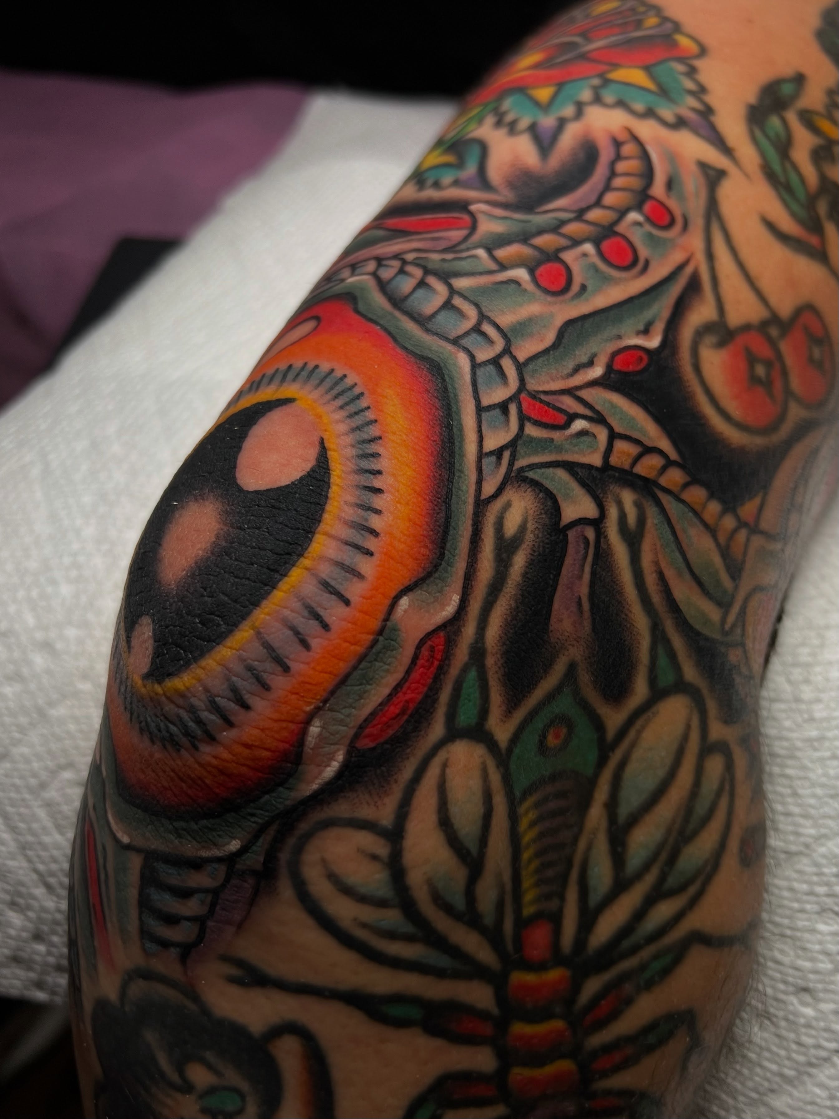 Cyborg eye American traditional tattoo on the forearm by ᴍᴀᴛᴛ ᴀʟᴇxᴀɴᴅᴇʀ
