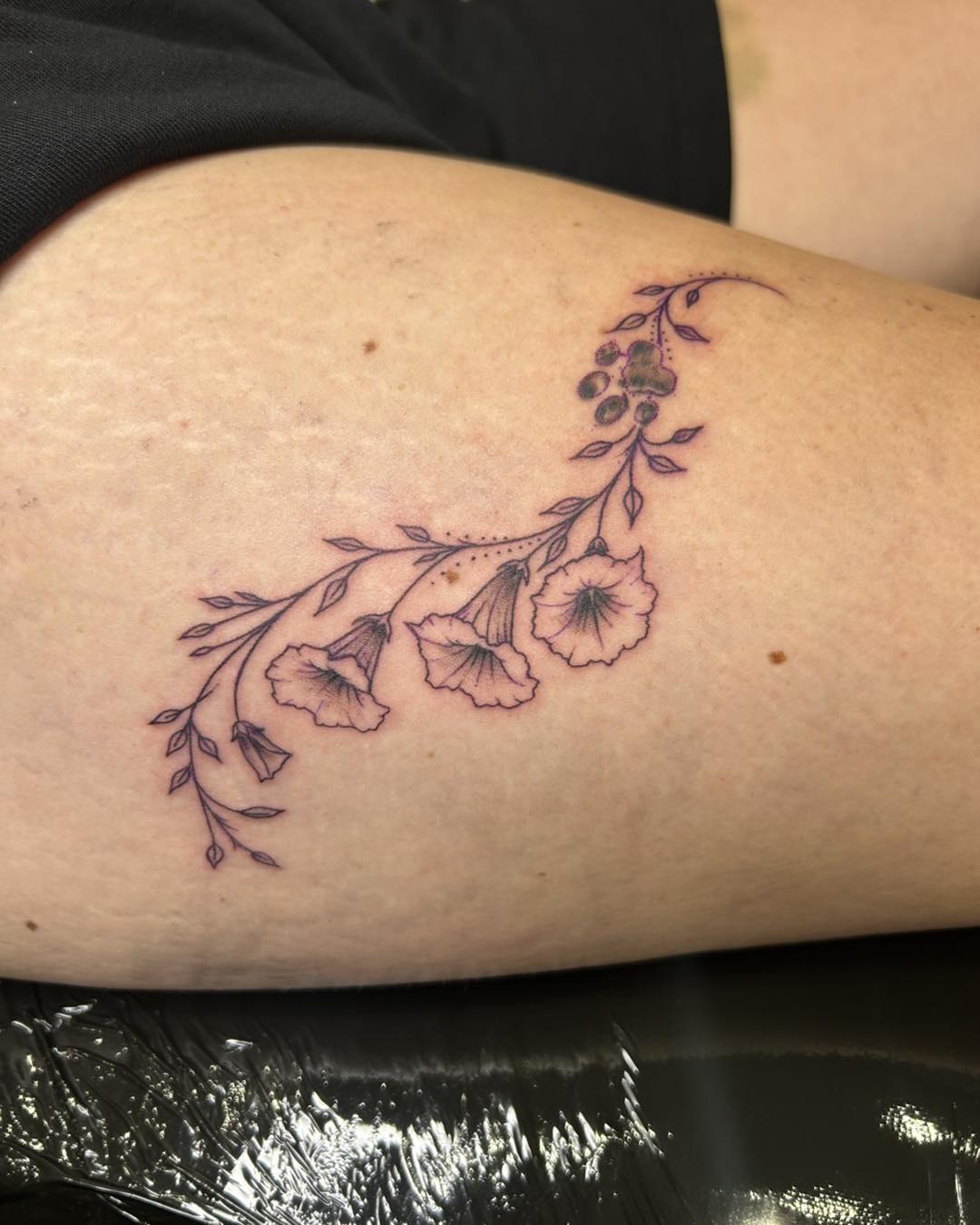 Tattoo by @darren_room5_spencer — dotwork, black_and_grey